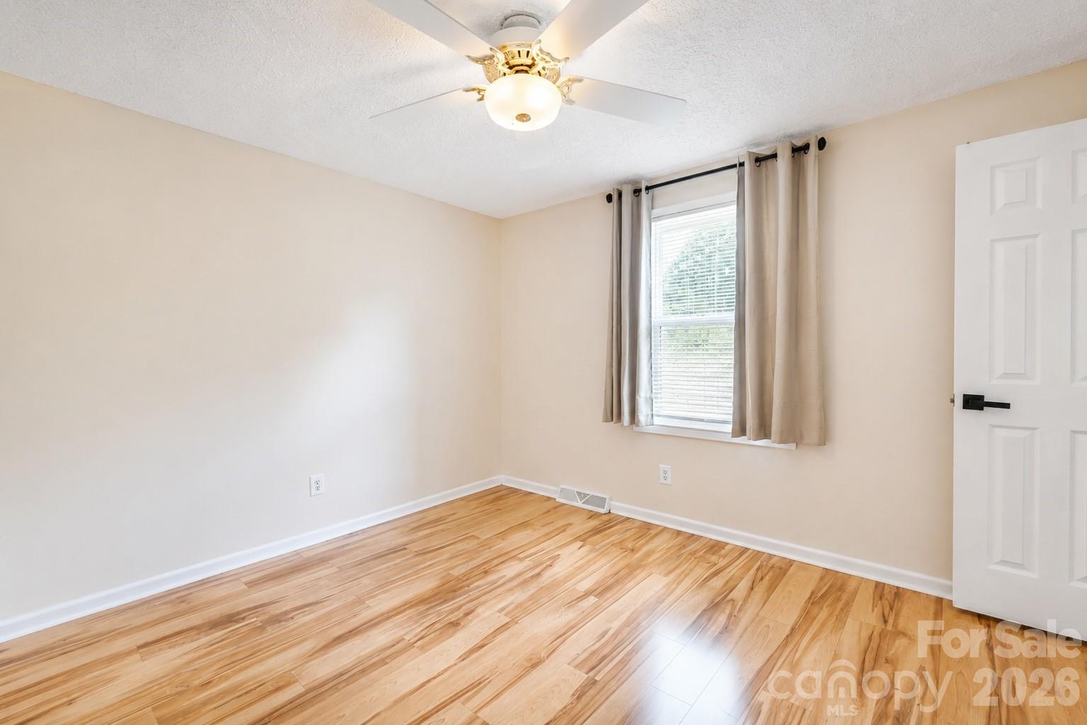 3237 Annex Street — Conover