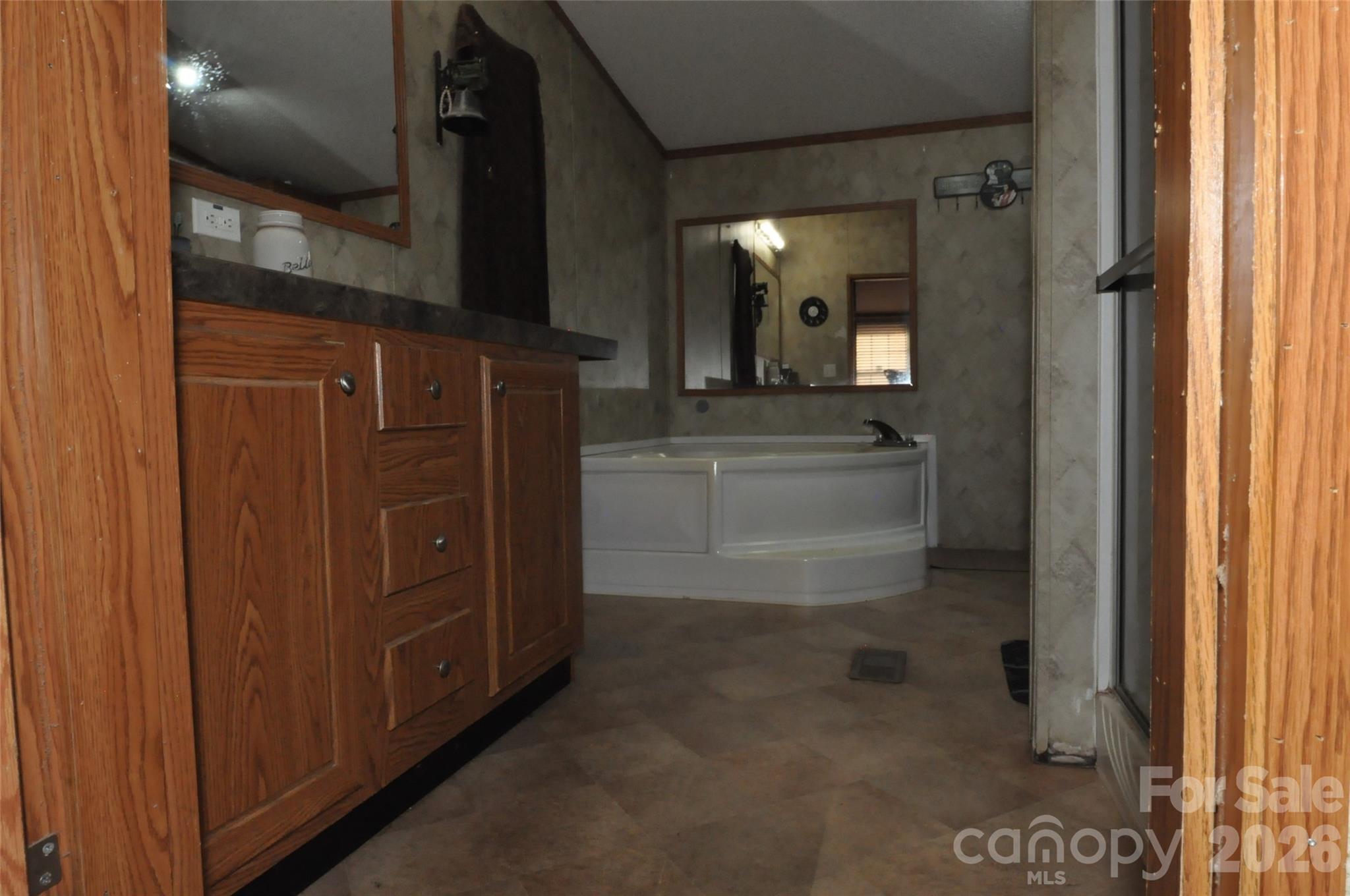 977 Langley Drive — Chester