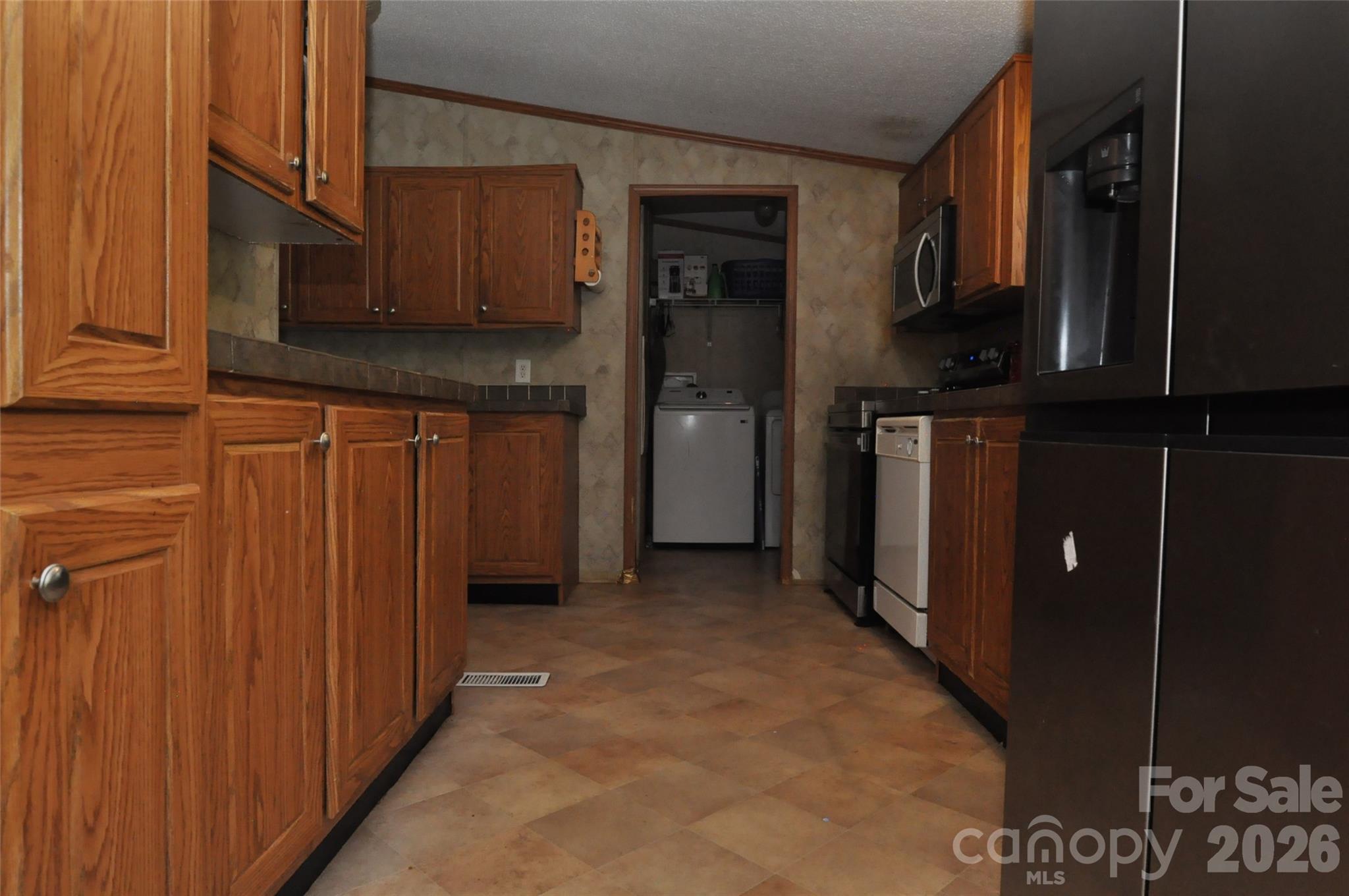 977 Langley Drive — Chester