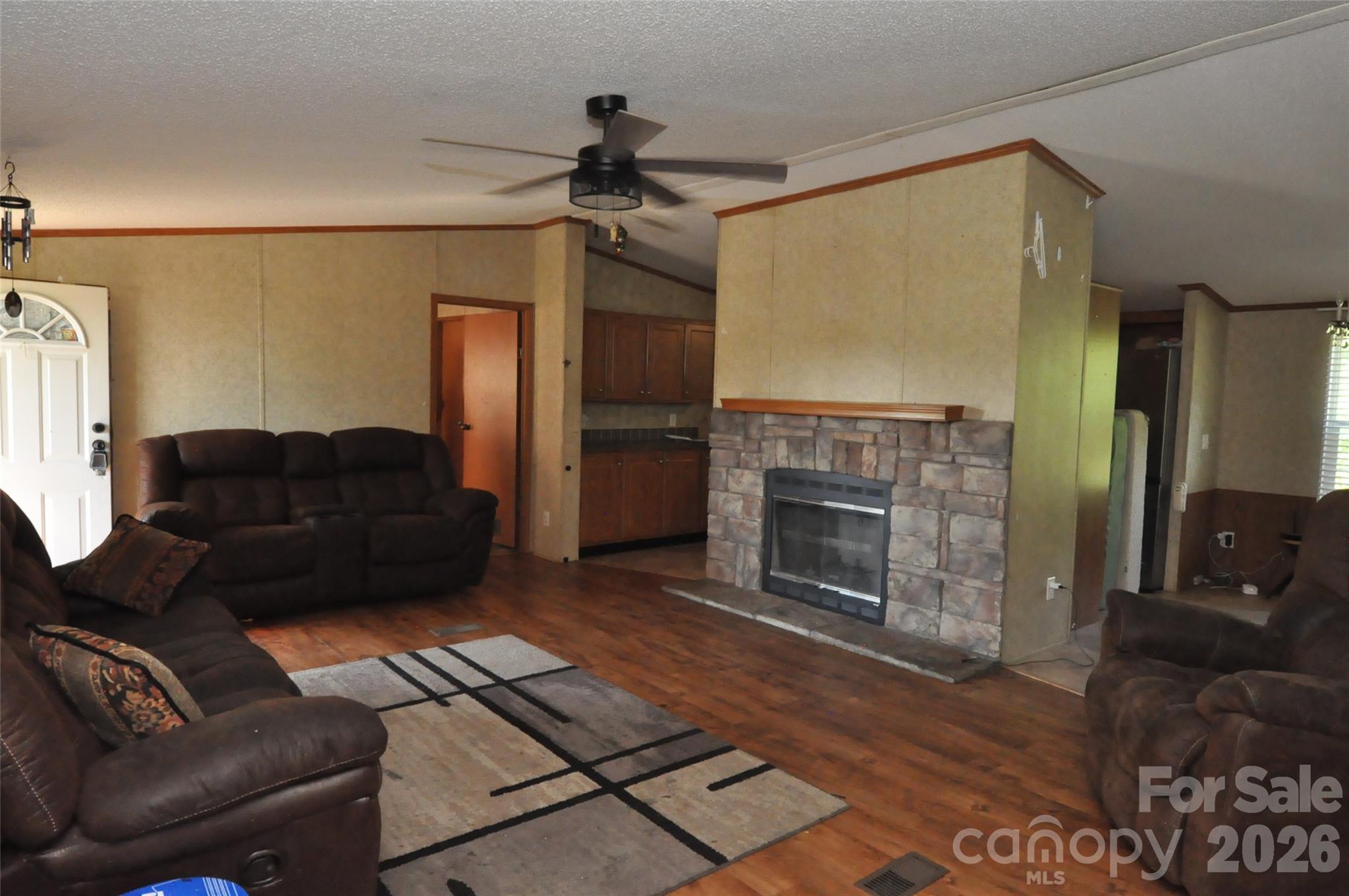 977 Langley Drive — Chester