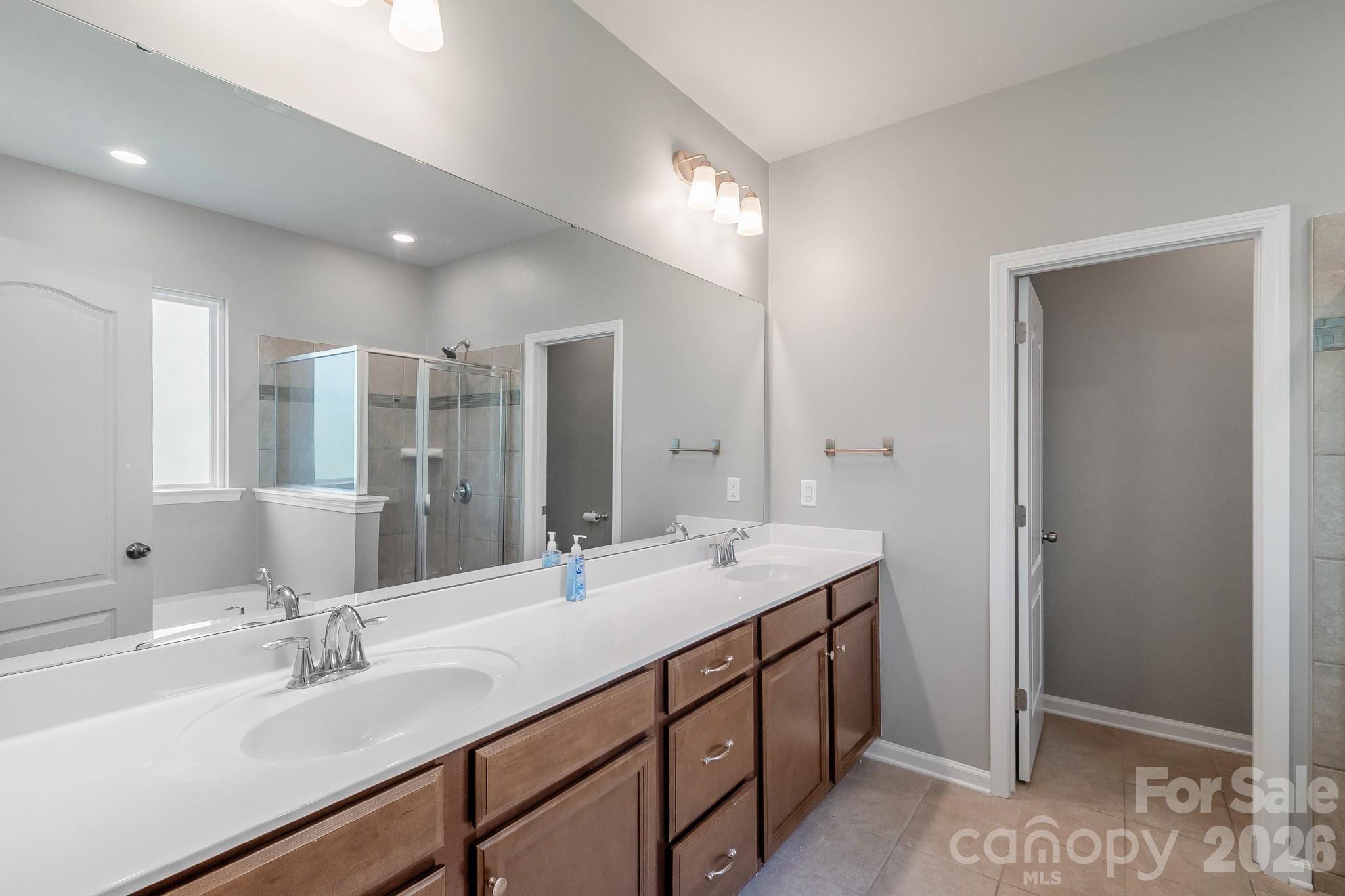 17713 Yarwill Court — Charlotte
