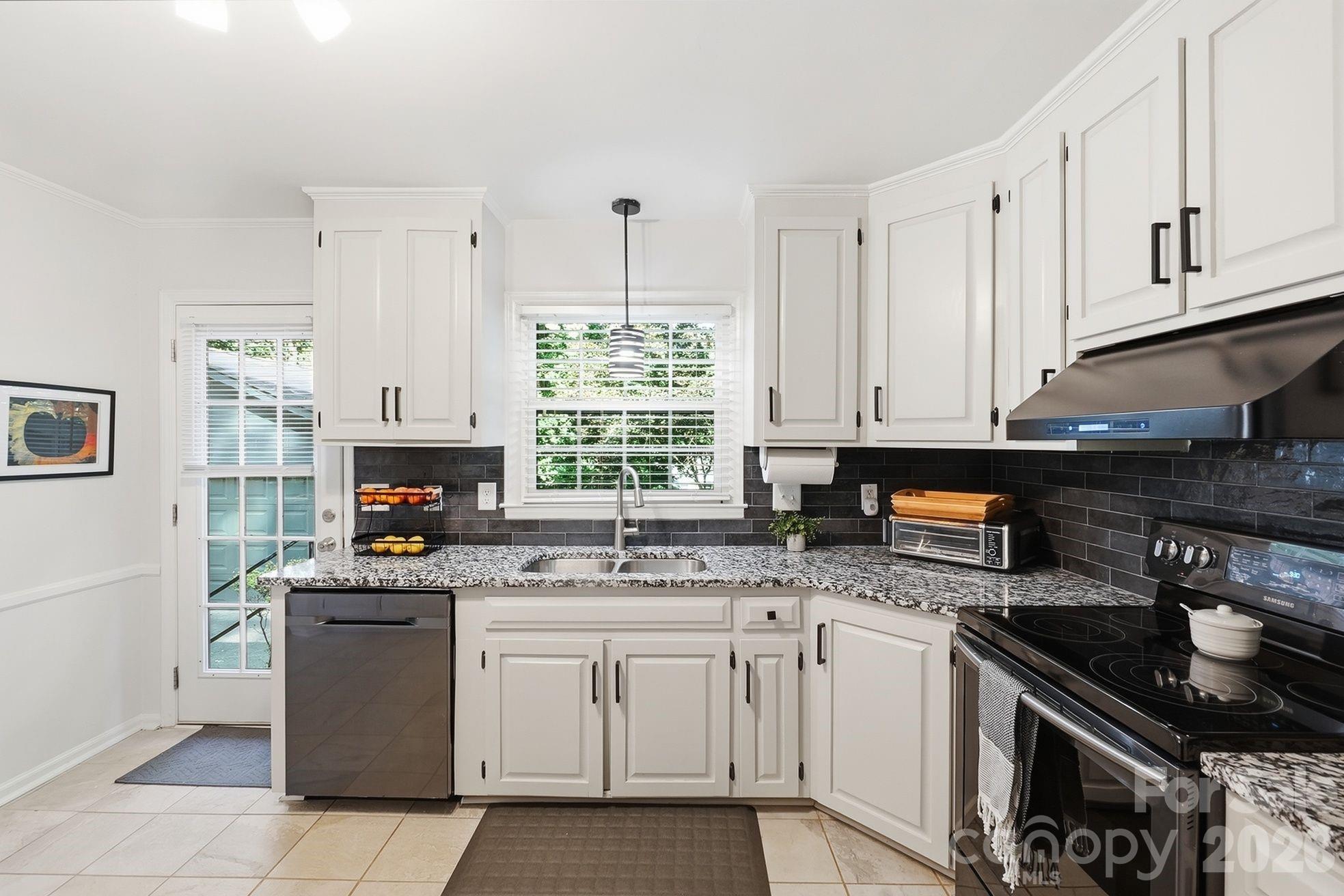 4515 Easthaven Drive — Charlotte