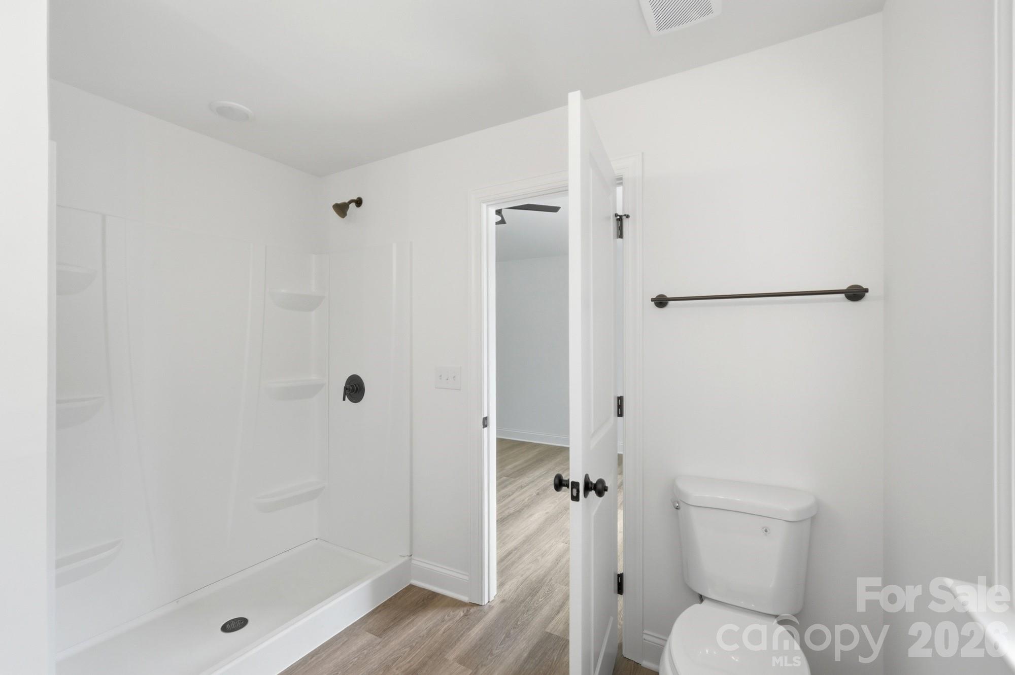 210 8th Avenue Drive SE — Hickory