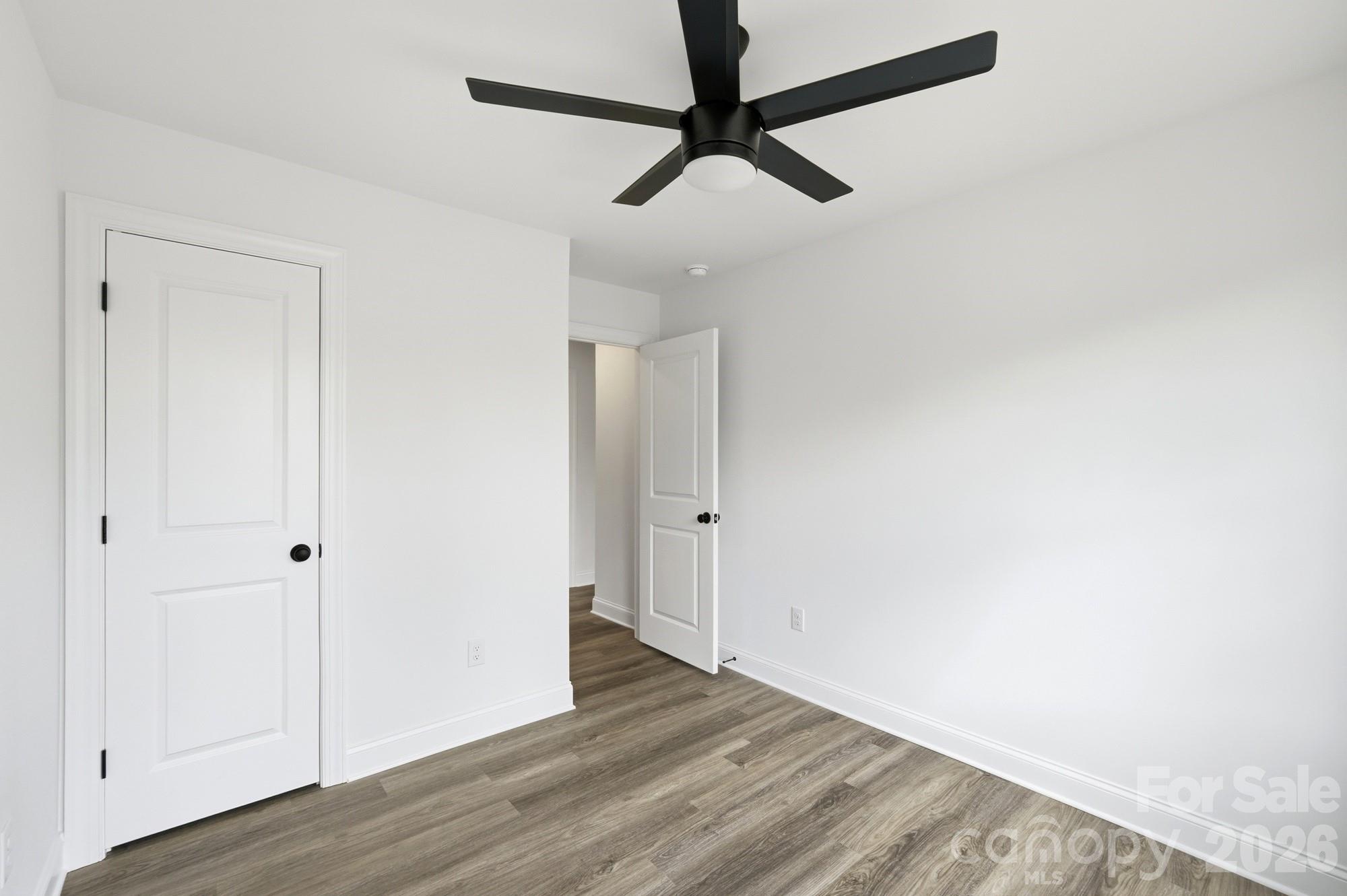 210 8th Avenue Drive SE — Hickory