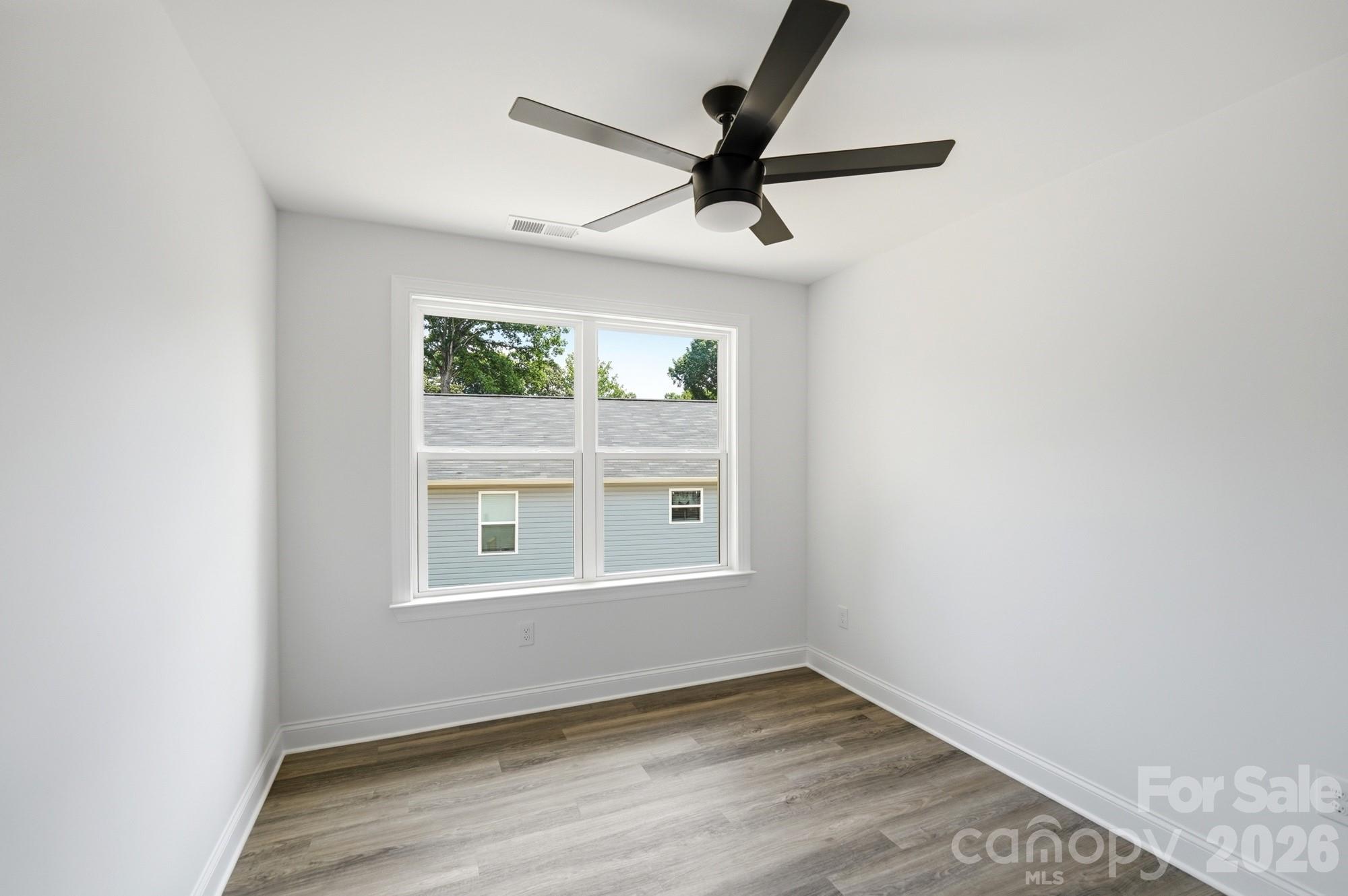 210 8th Avenue Drive SE — Hickory