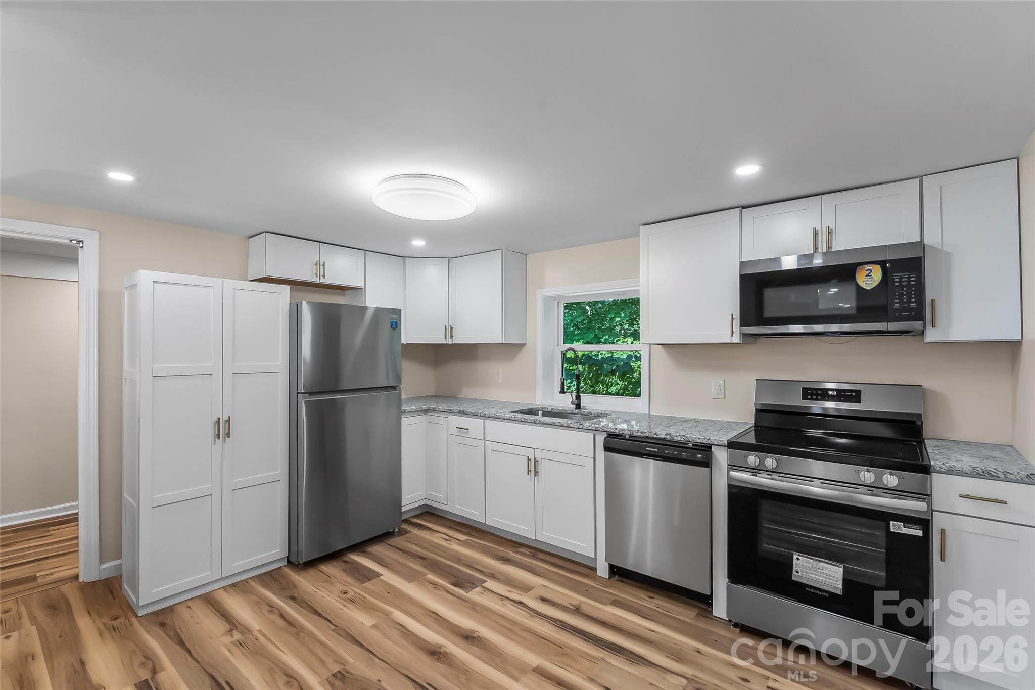 529 NW stage Street — Lenoir