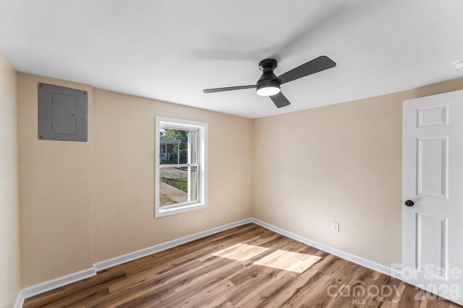 529 NW stage Street — Lenoir