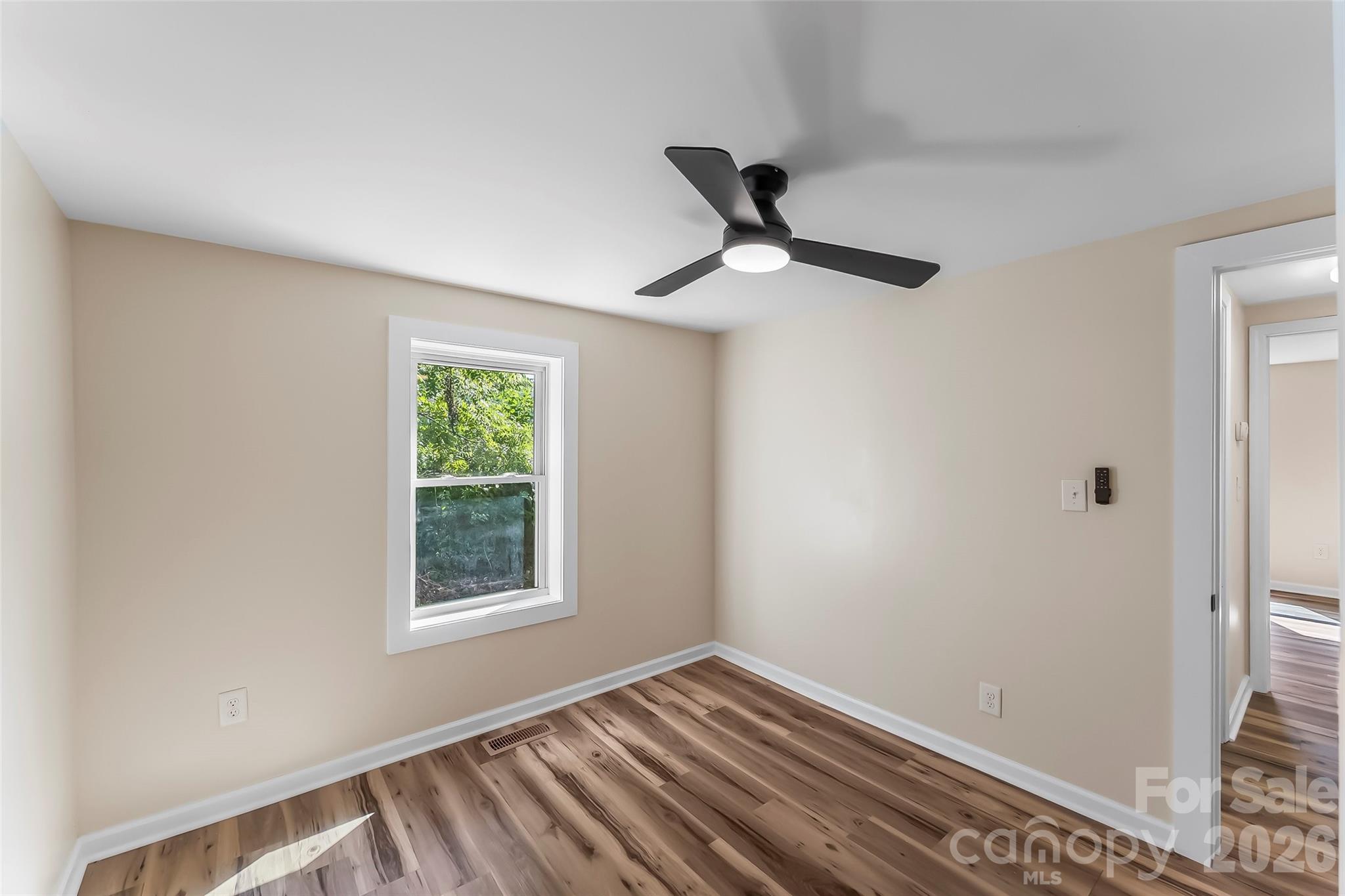 529 NW stage Street — Lenoir