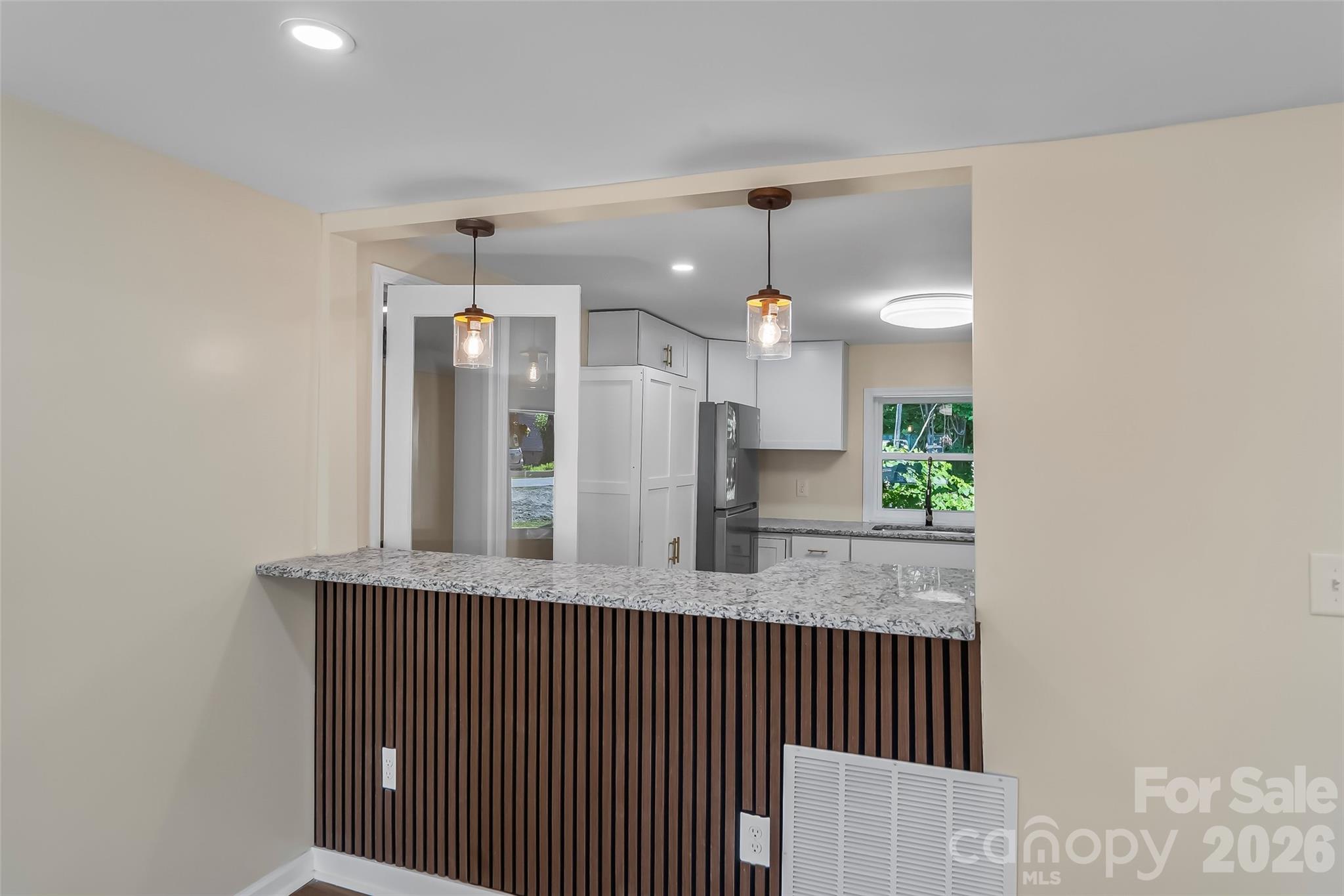 529 NW stage Street — Lenoir