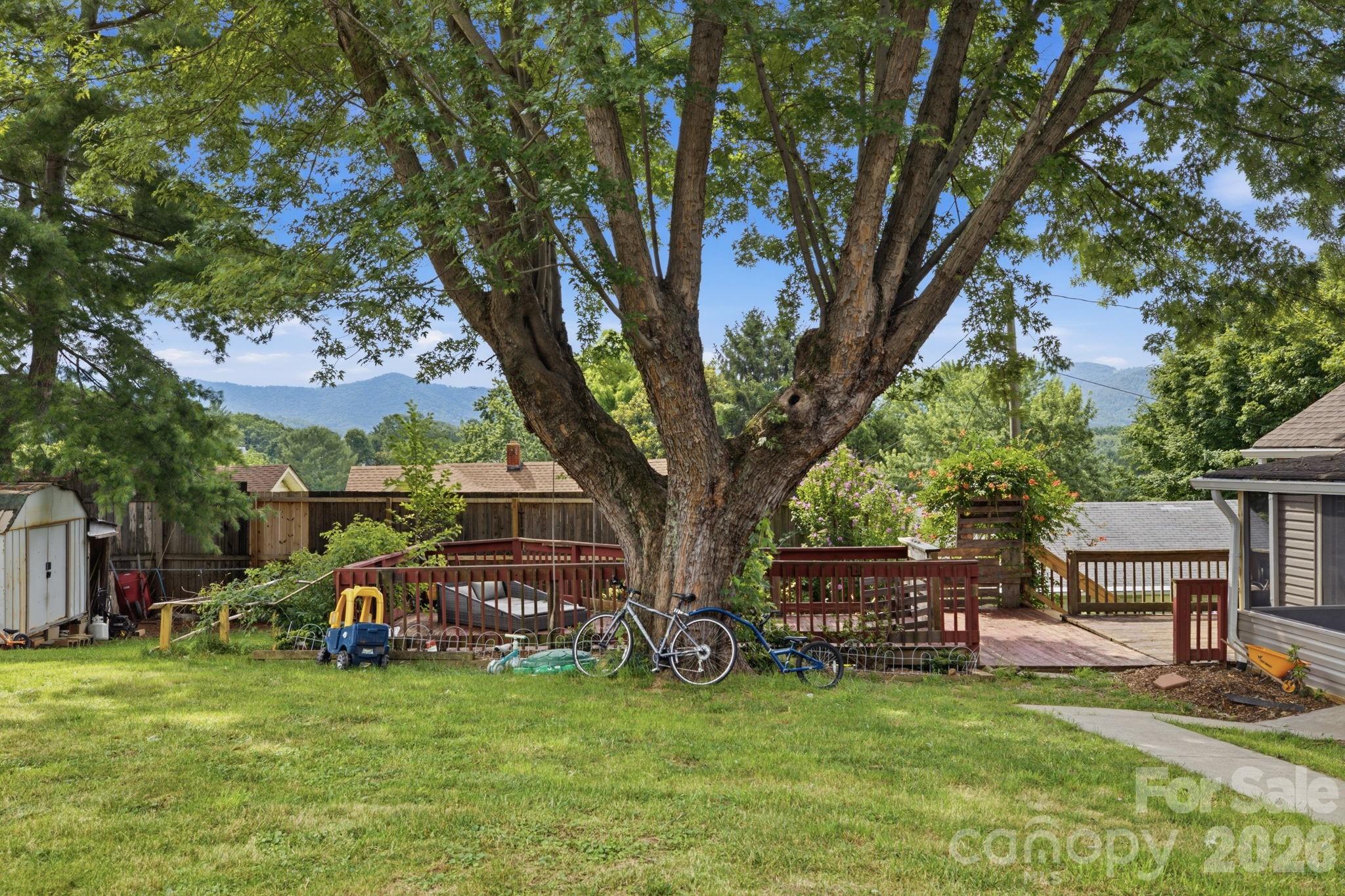 108 Patton Avenue — Canton