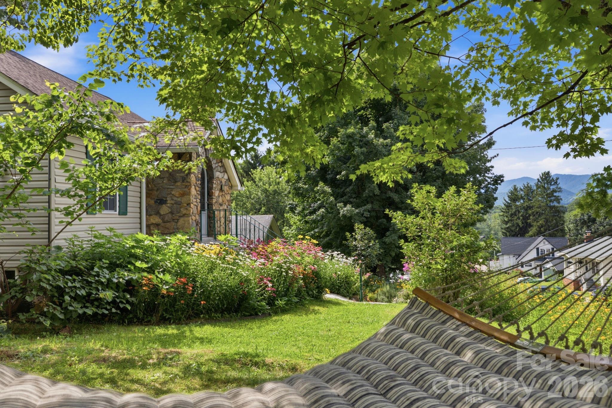 108 Patton Avenue — Canton