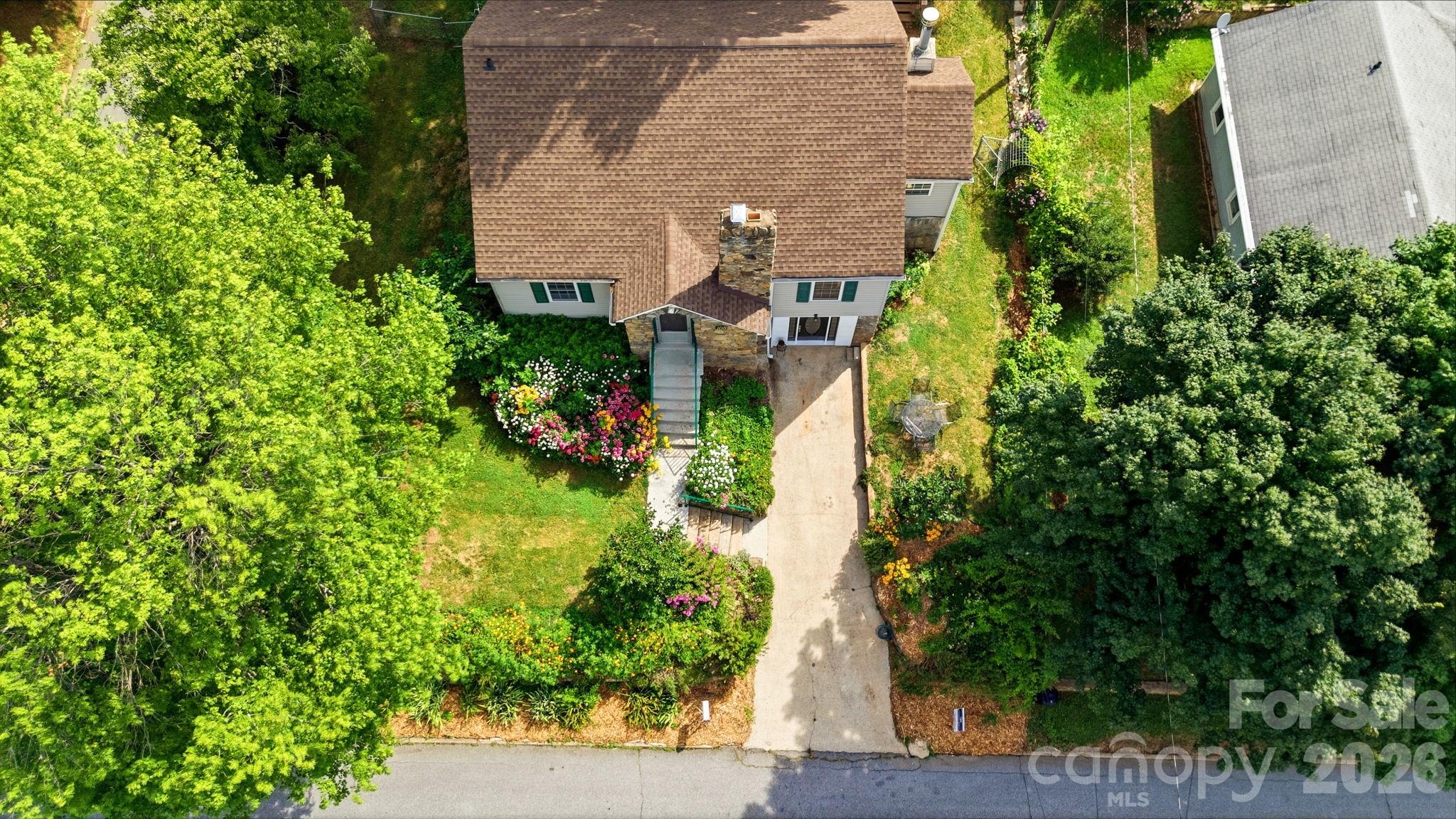 108 Patton Avenue — Canton