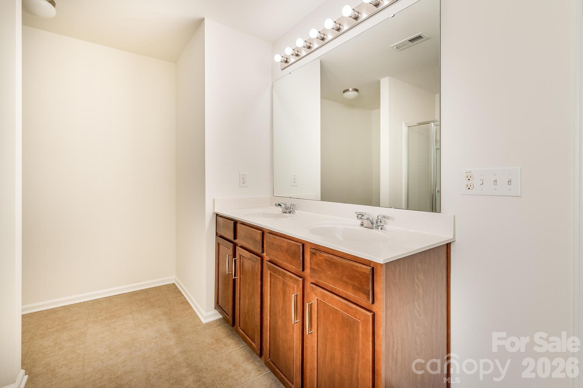 8212 Ruby Valley Road — Charlotte