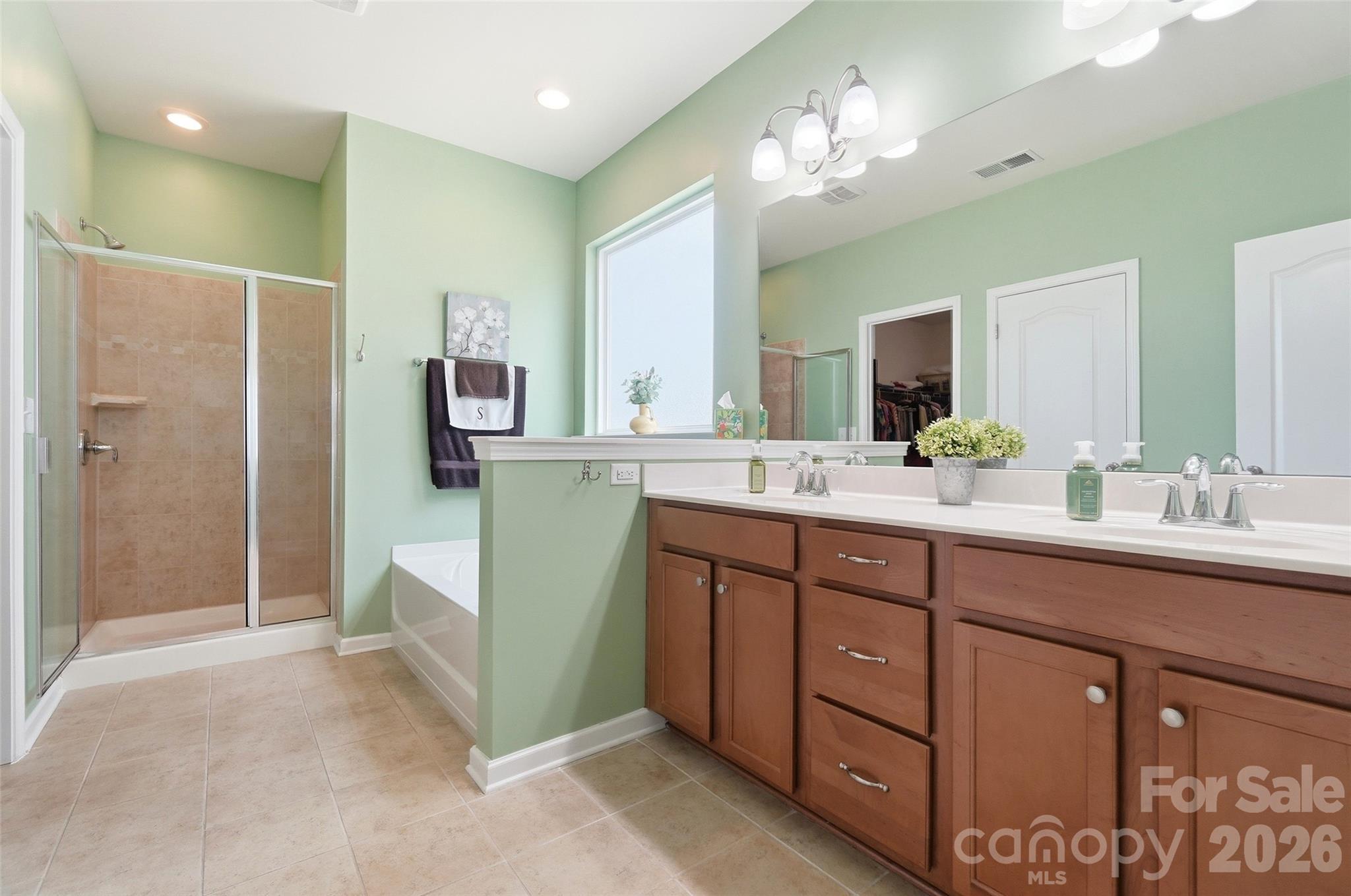 3715 Franklin Meadows Drive — Matthews