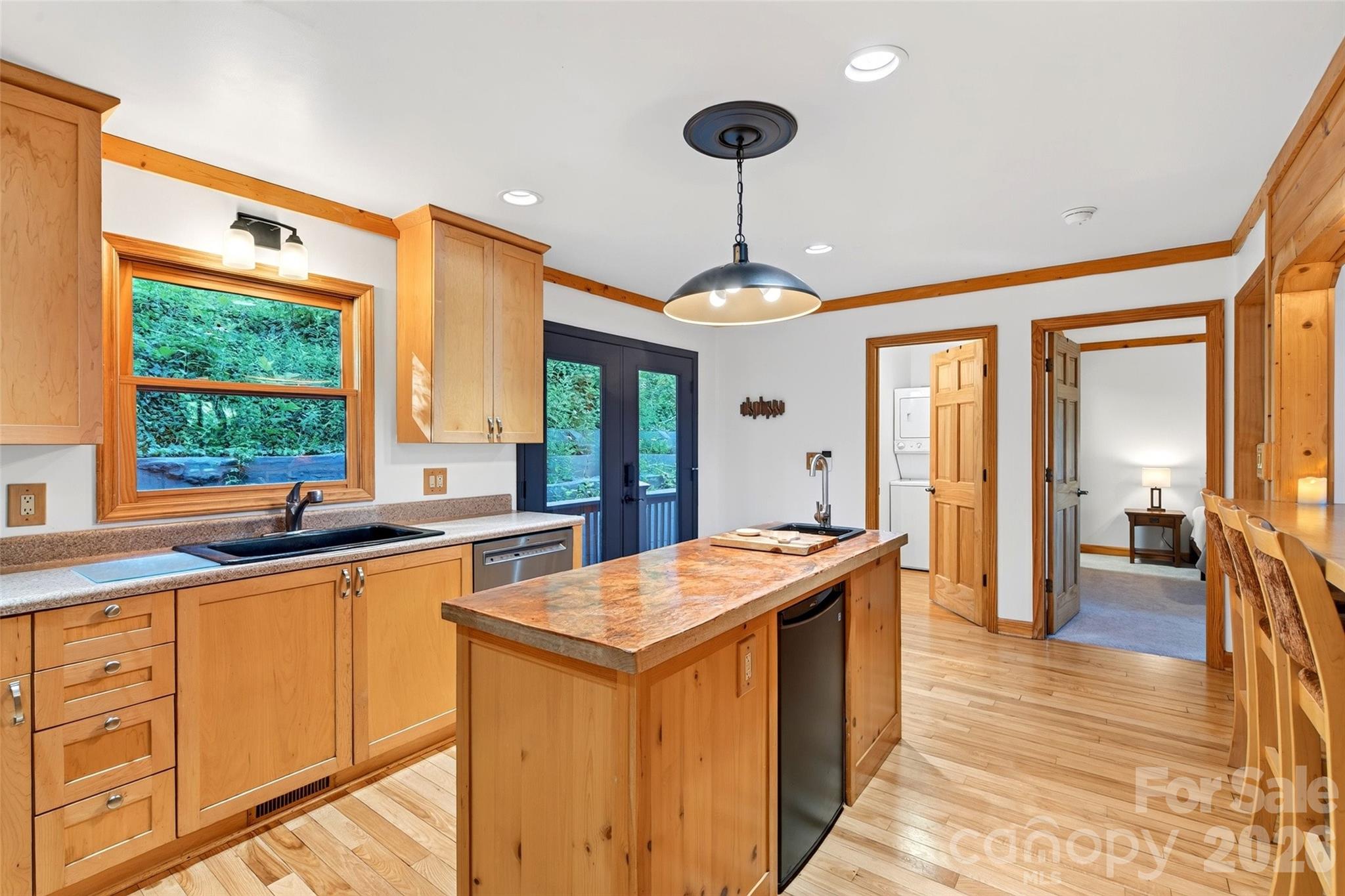 1506 Mckenzie Way S — Old Fort