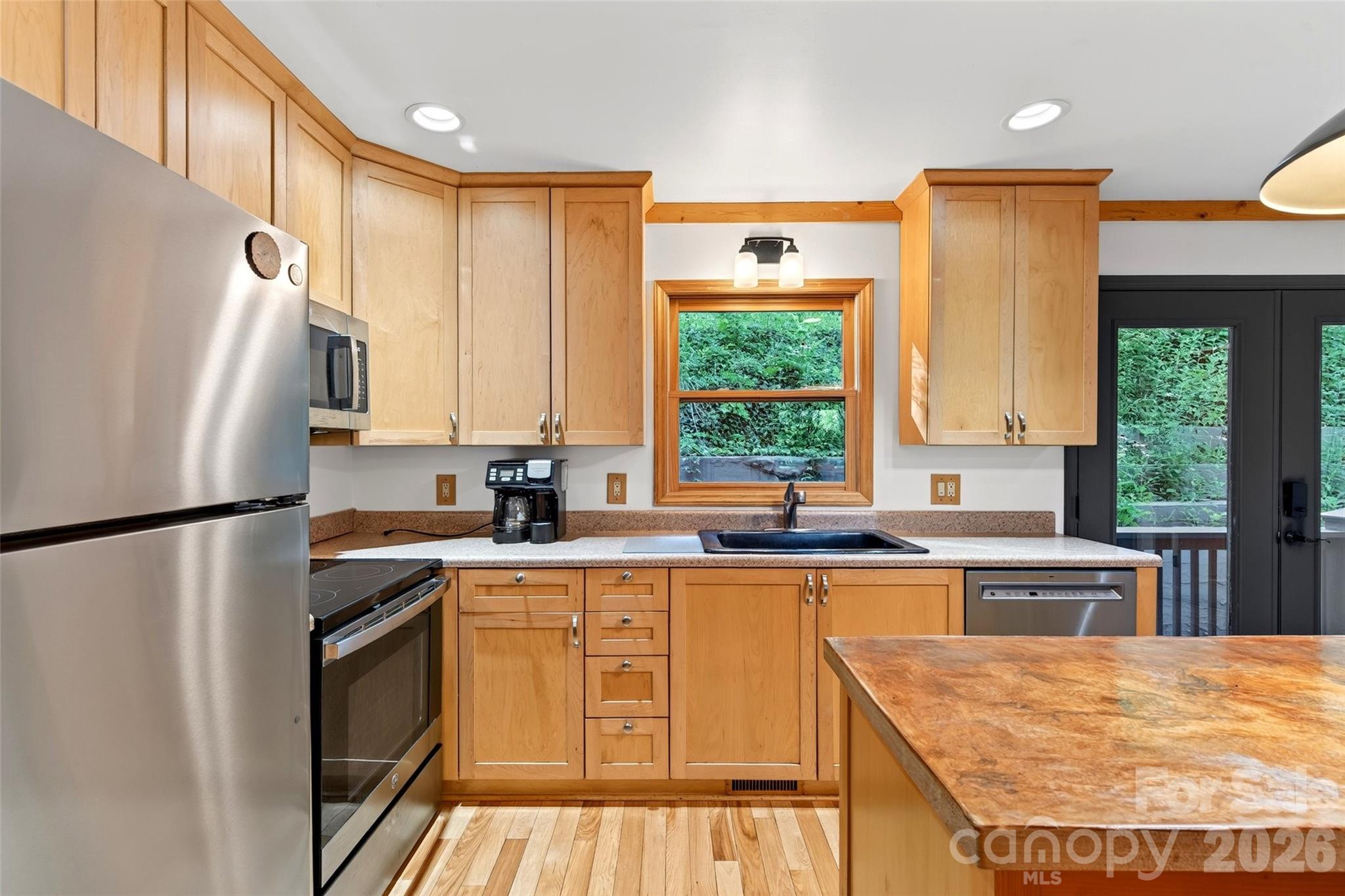 1506 Mckenzie Way S — Old Fort