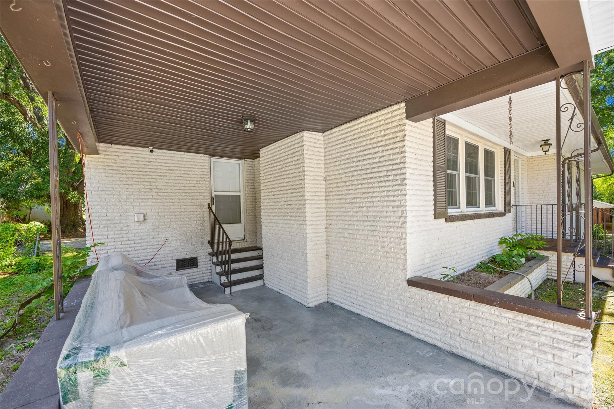 2323 Hedgewood Circle — Gastonia