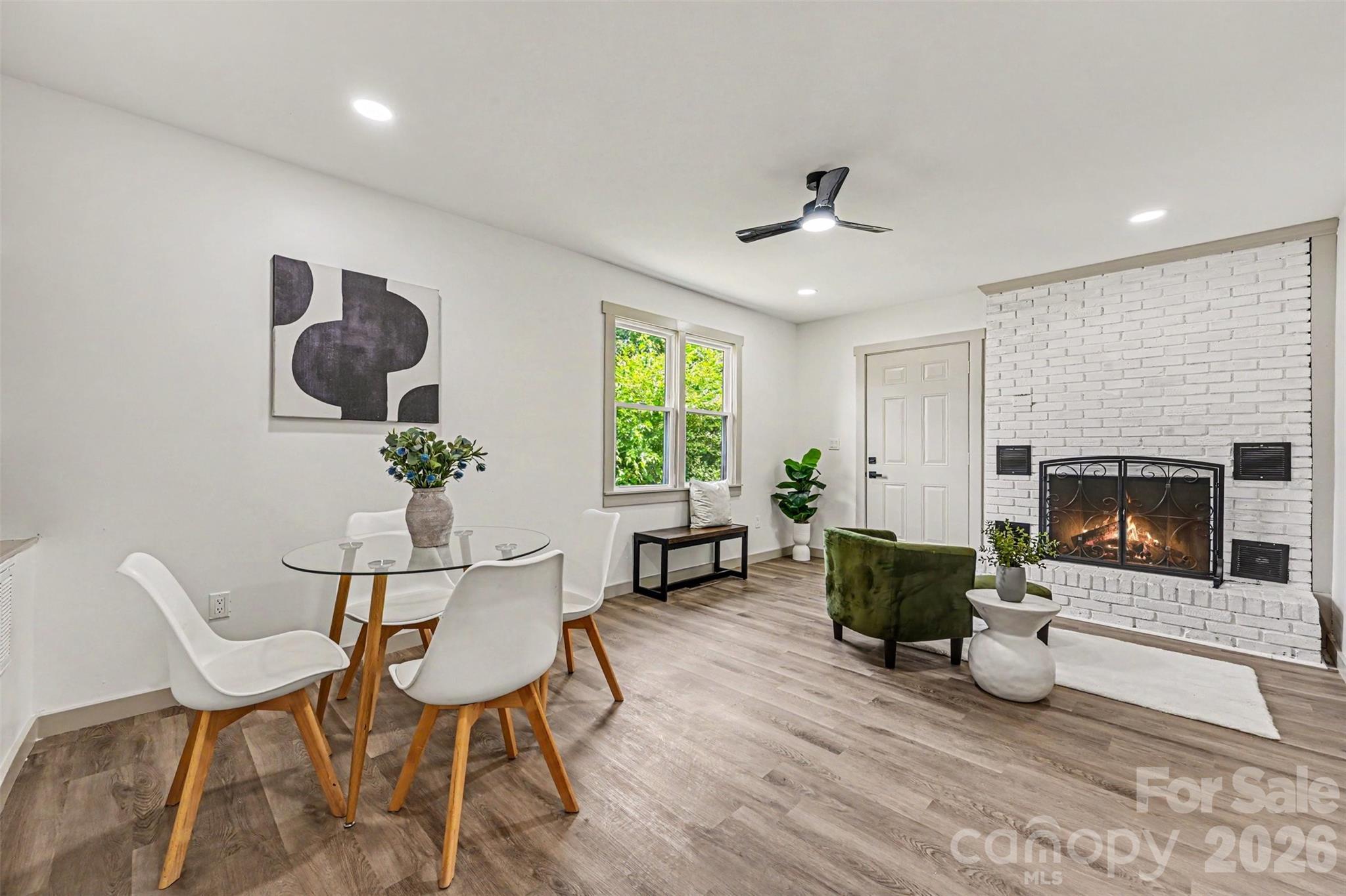104 E Hartford Avenue — Bessemer City