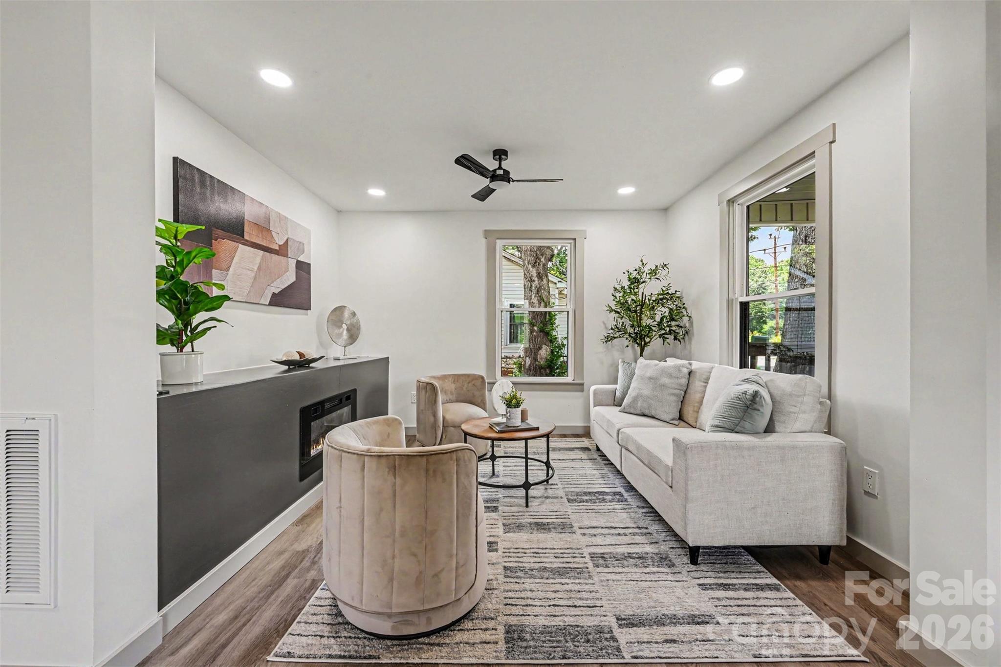 104 E Hartford Avenue — Bessemer City
