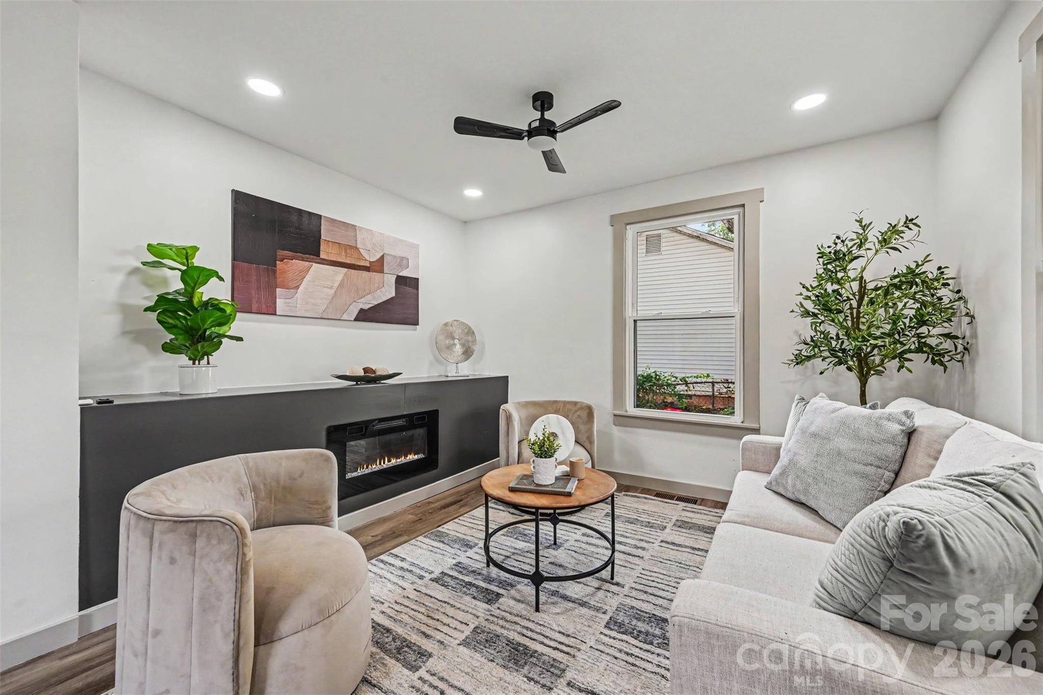 104 E Hartford Avenue — Bessemer City