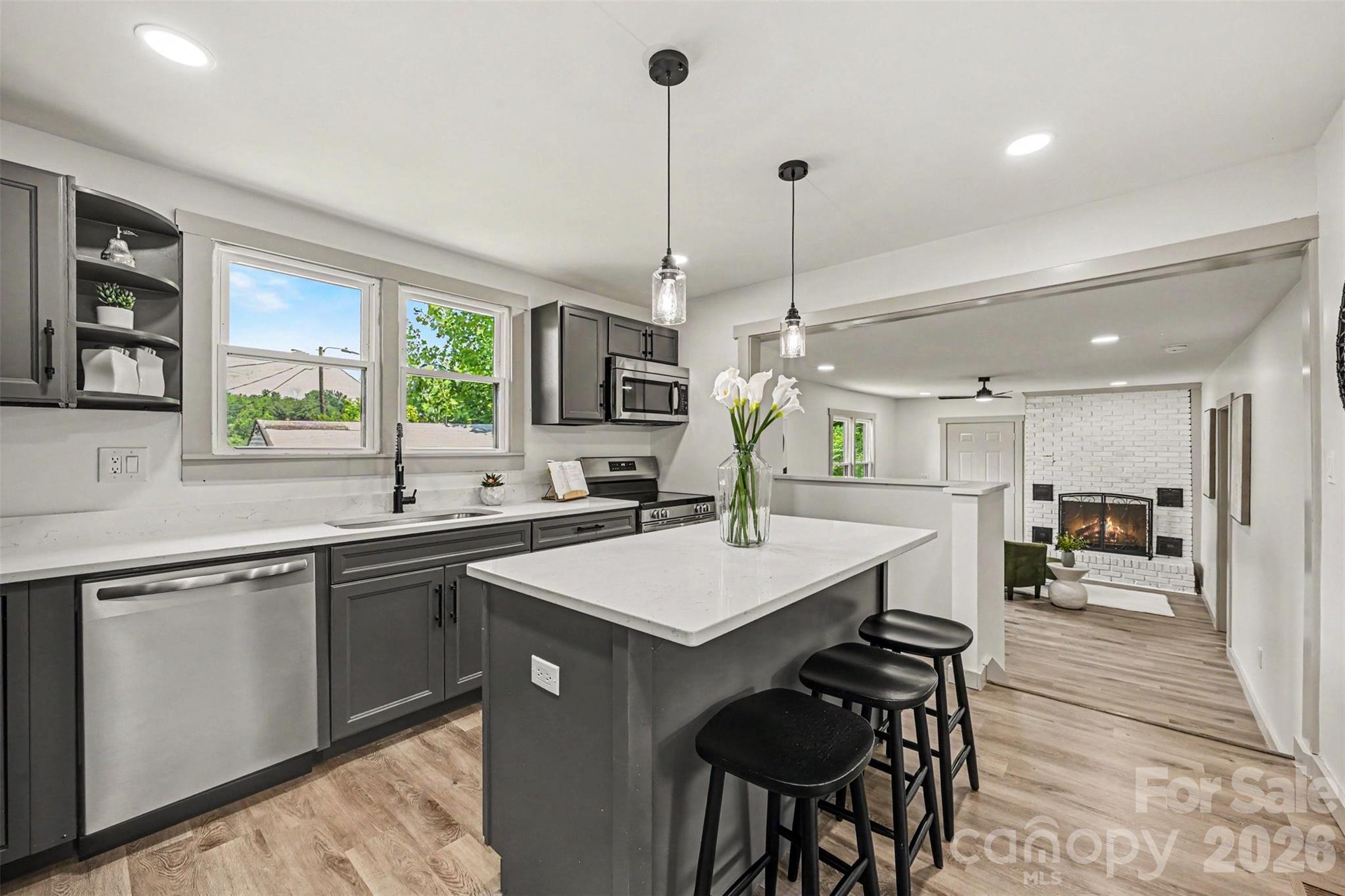 104 E Hartford Avenue — Bessemer City