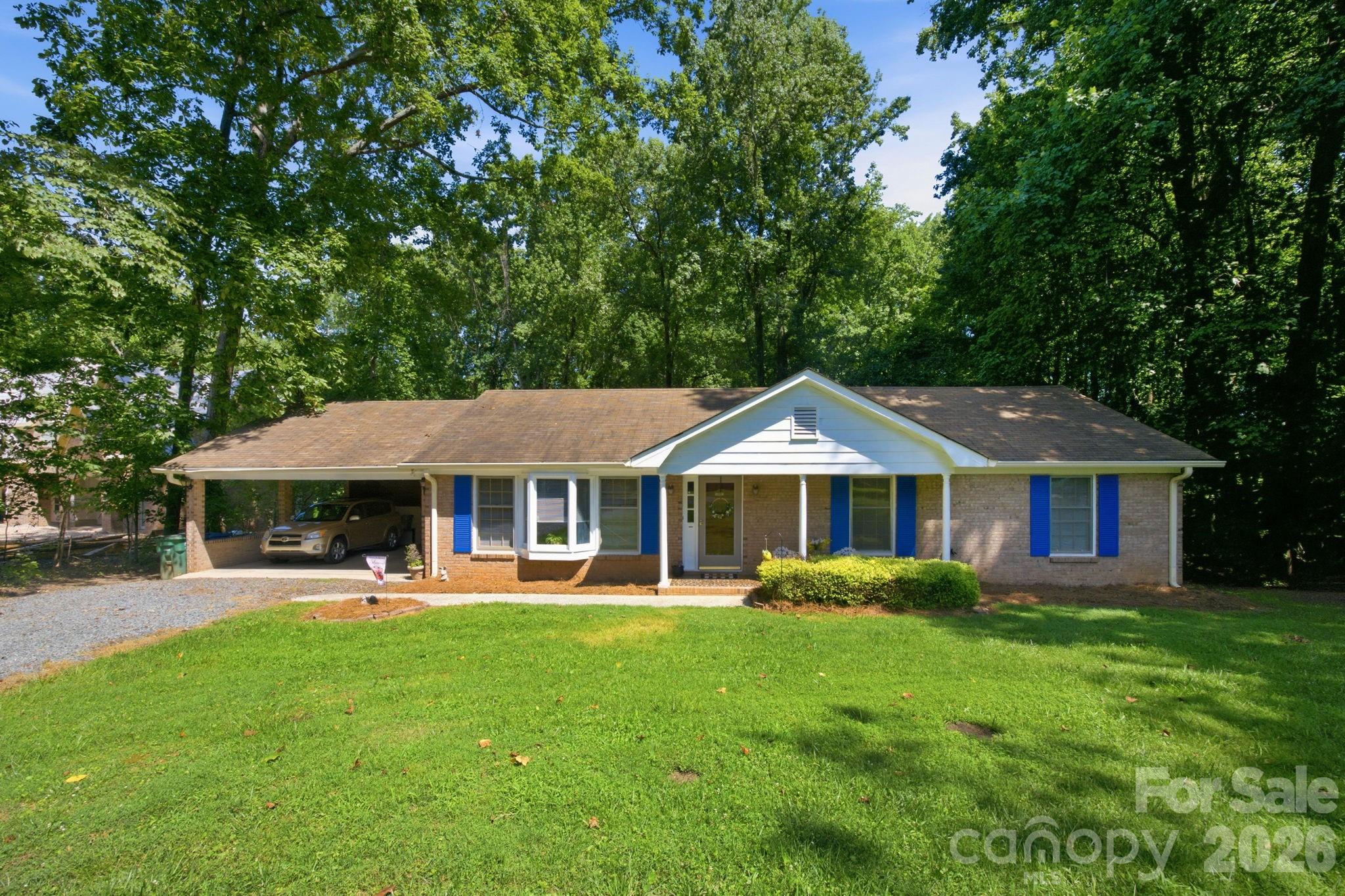 13001 Helena Circle — Charlotte