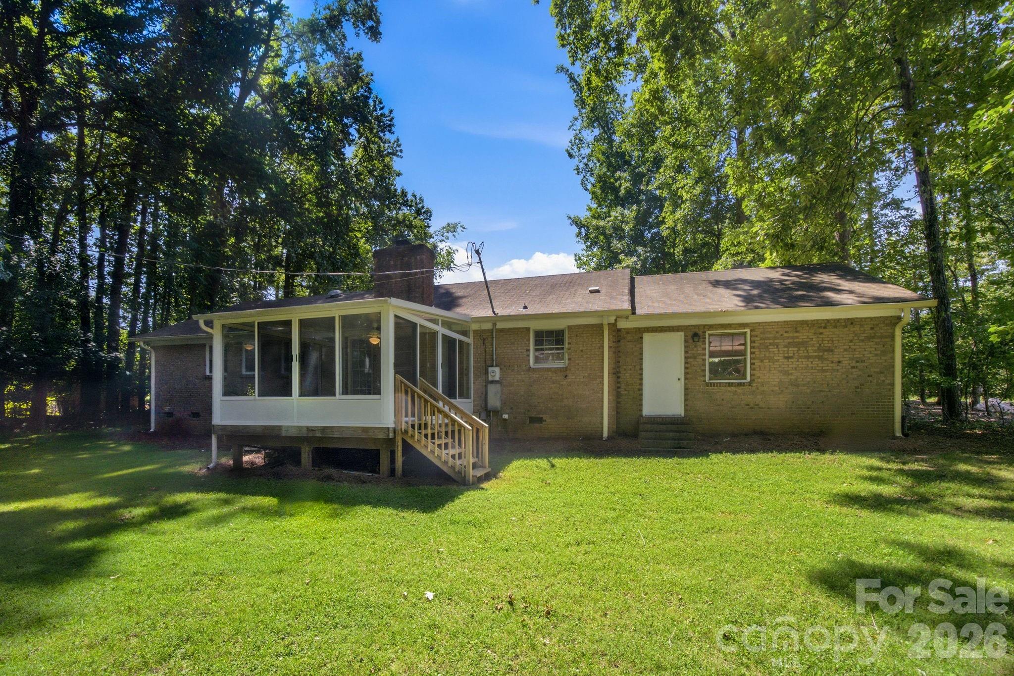 13001 Helena Circle — Charlotte