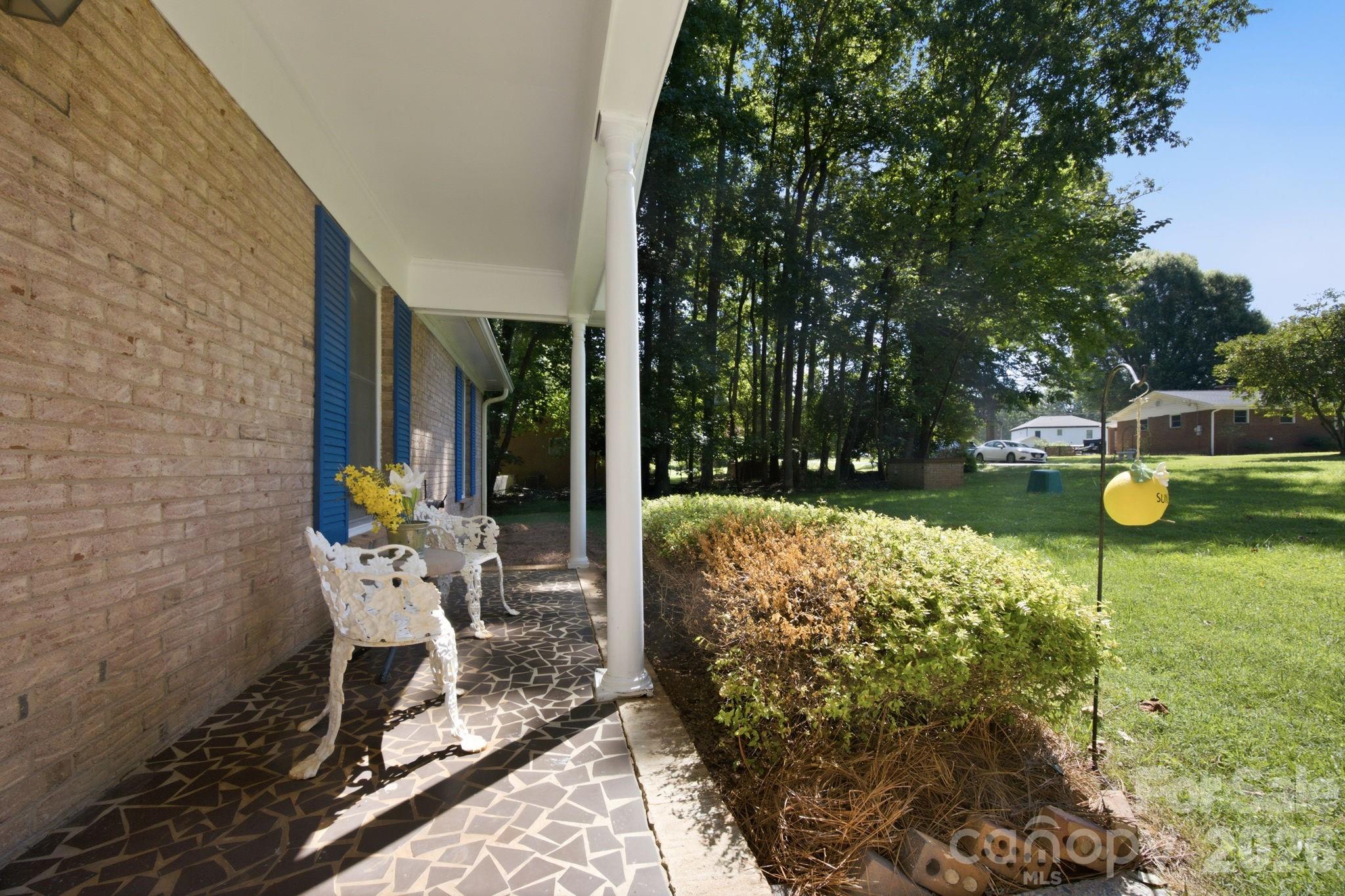 13001 Helena Circle — Charlotte