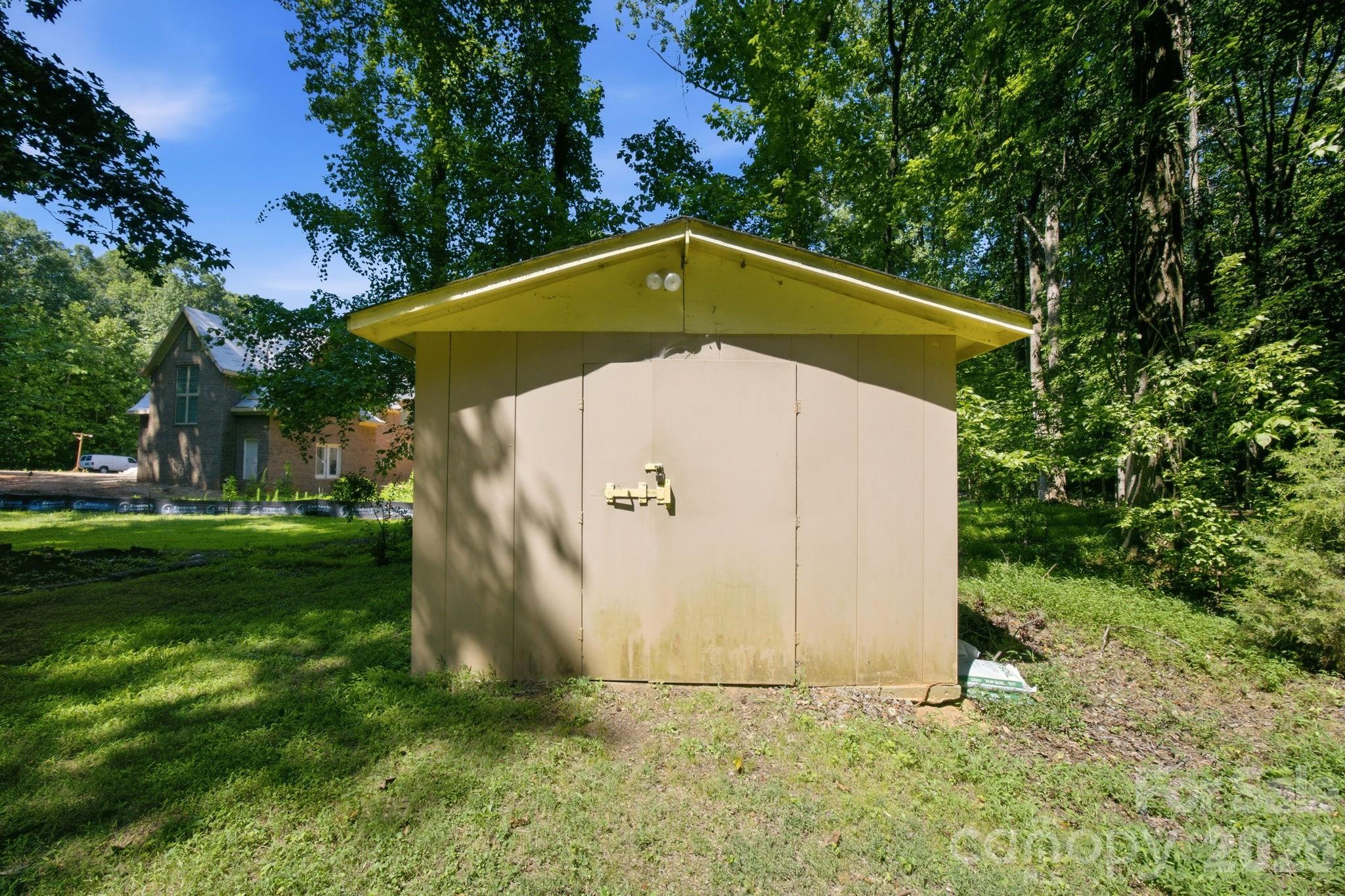 13001 Helena Circle — Charlotte
