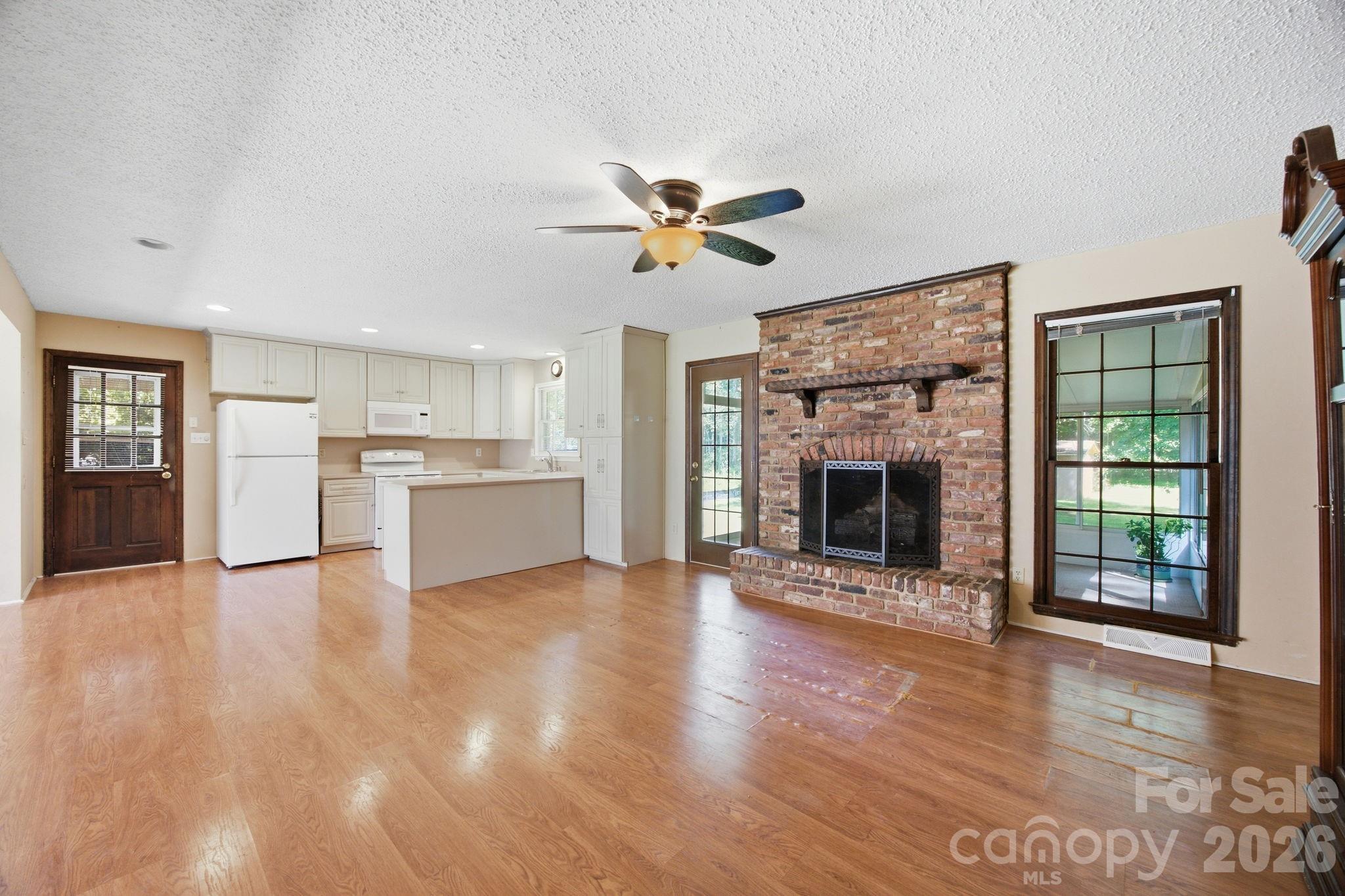 13001 Helena Circle — Charlotte