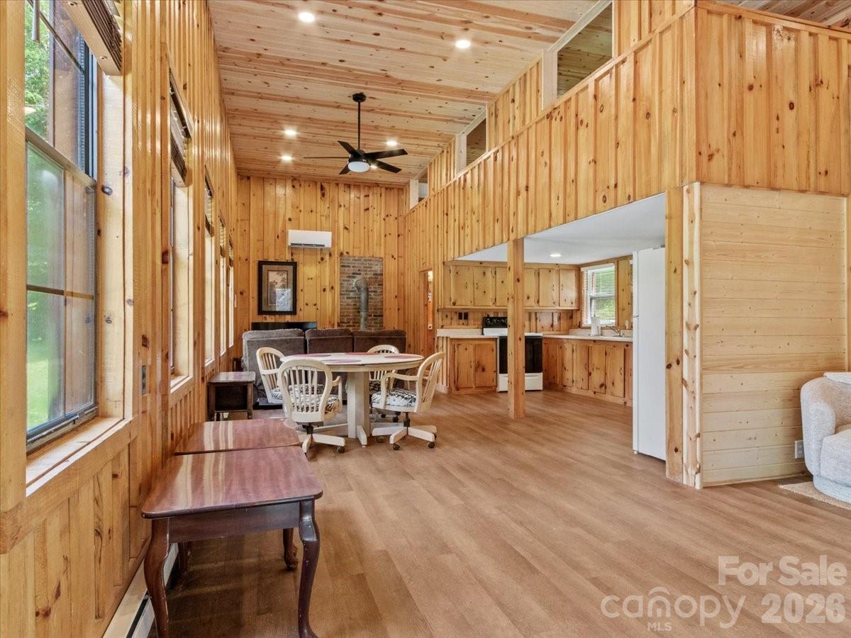 323 McCurrey Road — Burnsville