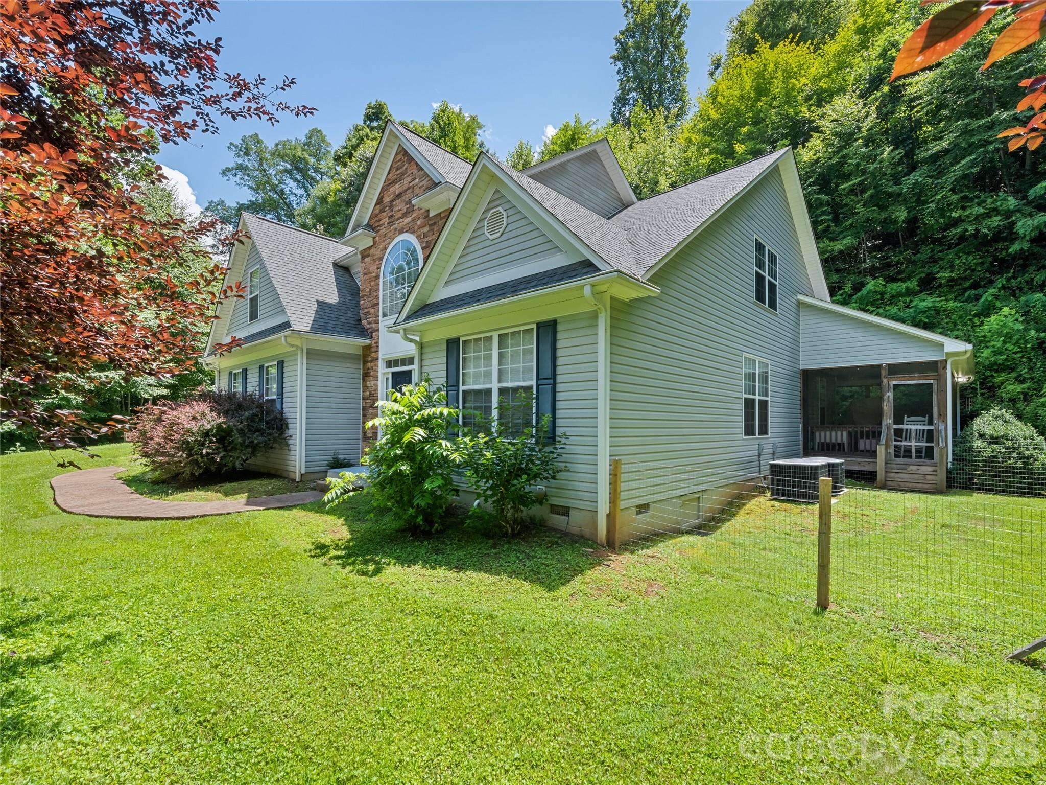 57 Woodfin Road — Sylva