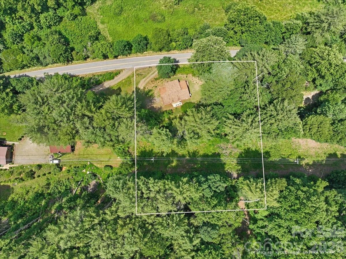 1280 Old Mine Fork Road — Burnsville