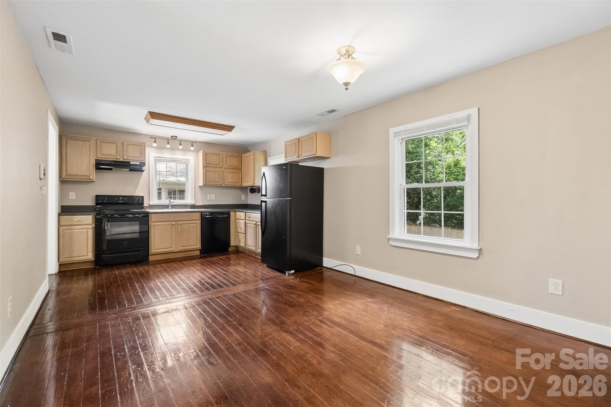 202 E Hargrave Street — Wadesboro