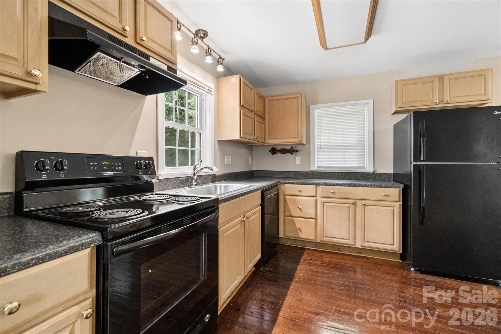 202 E Hargrave Street — Wadesboro