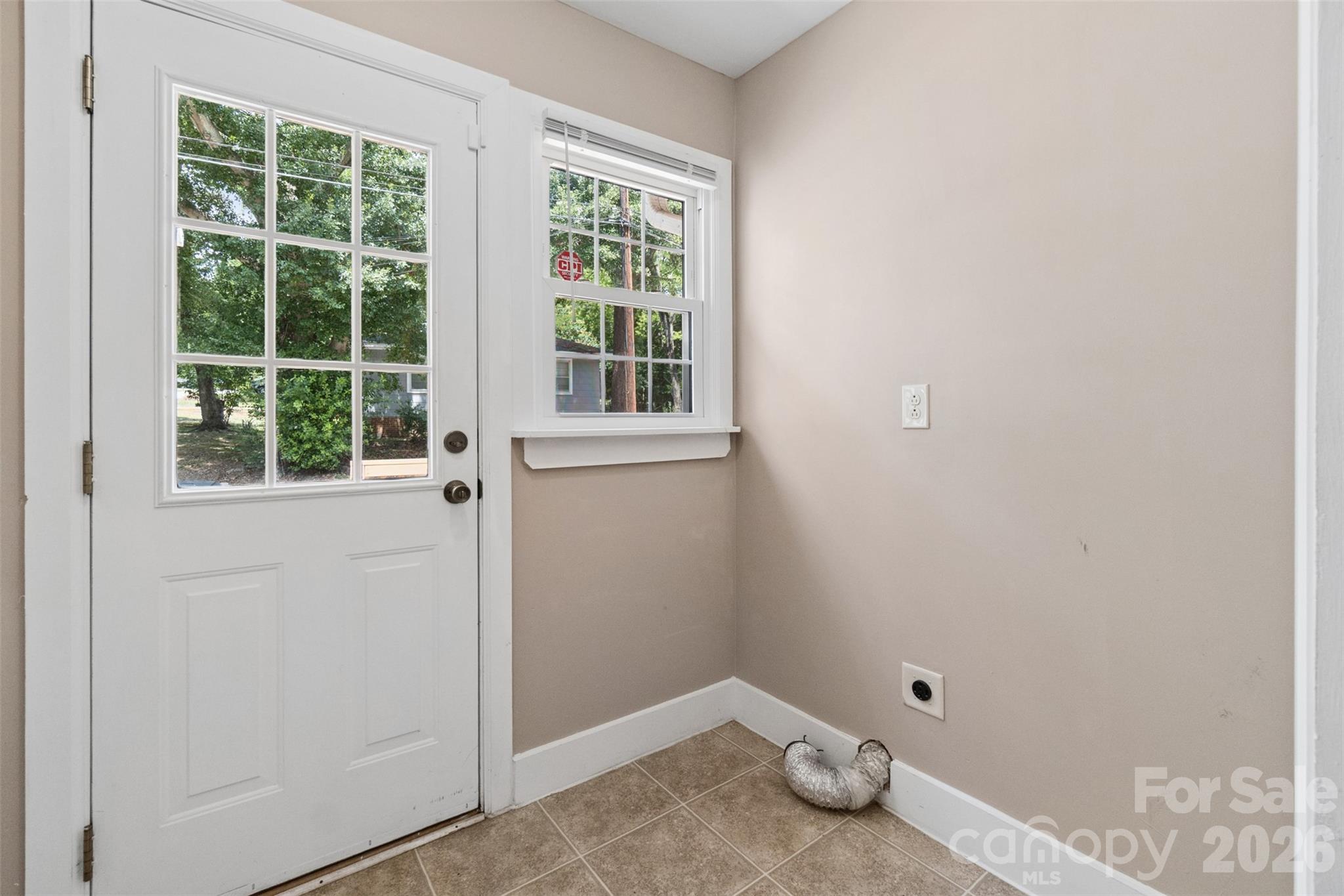 202 E Hargrave Street — Wadesboro