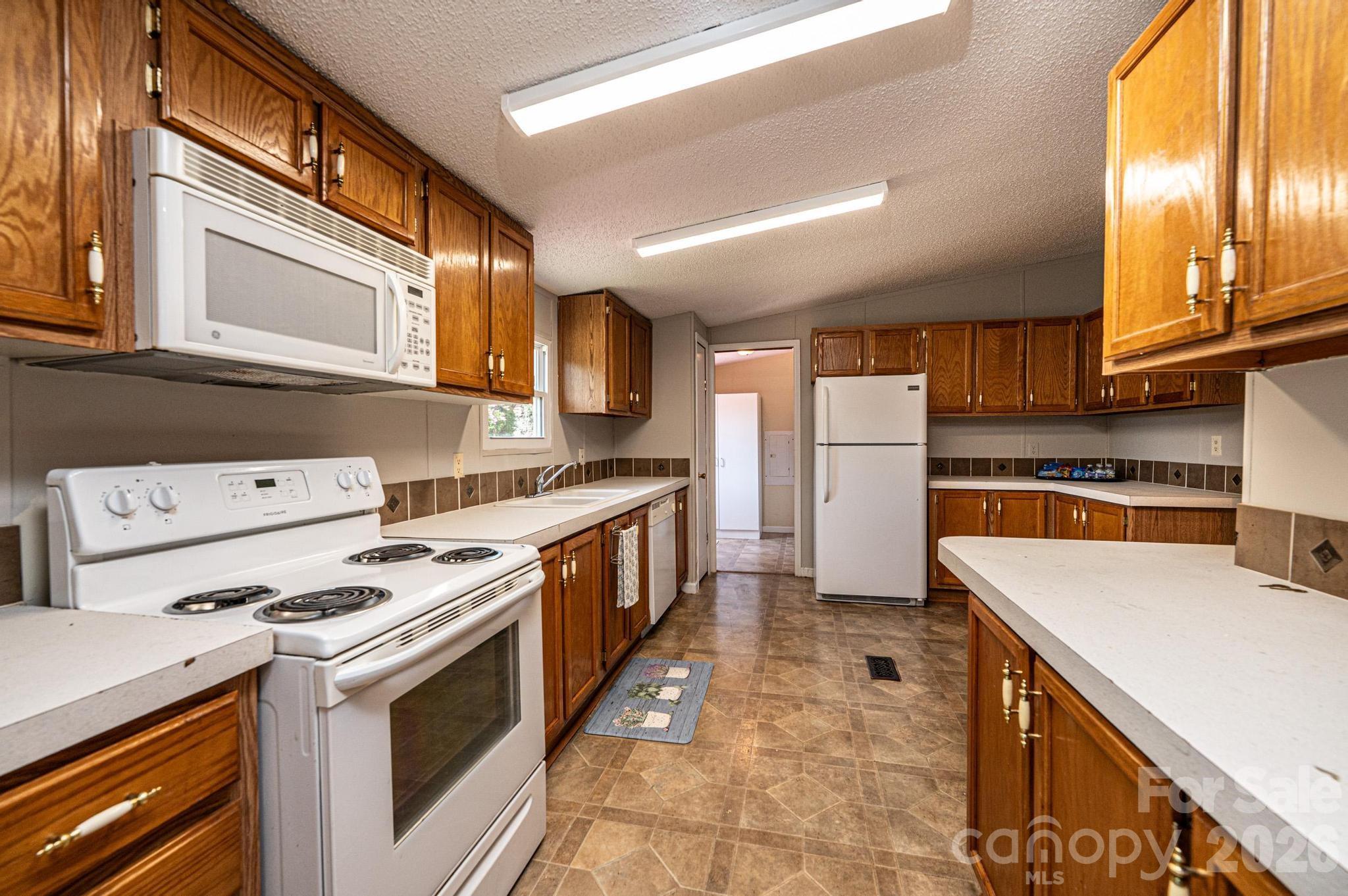3825 Berry Creek Circle — Granite Falls