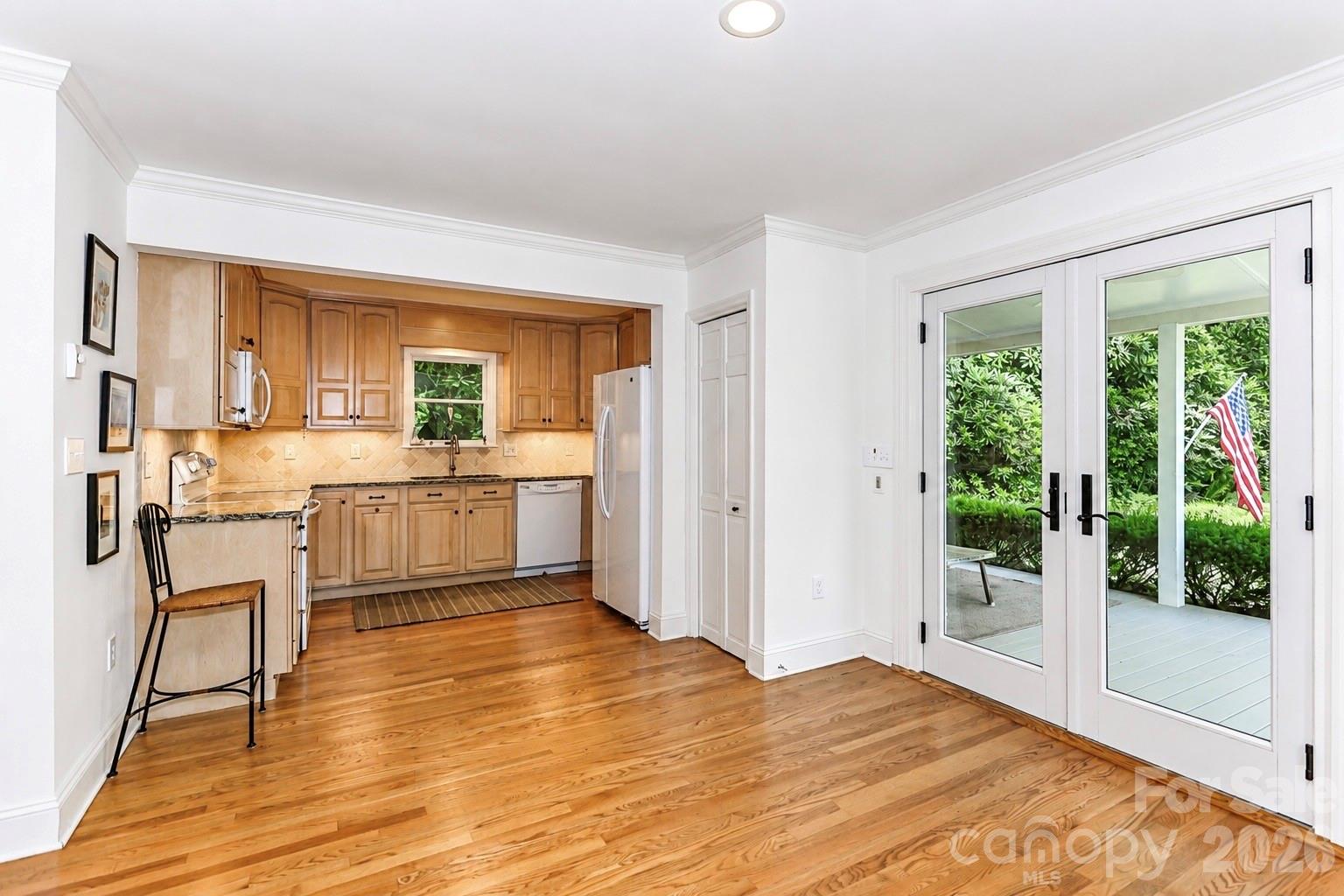 315 Green Hill Woods — Blowing Rock