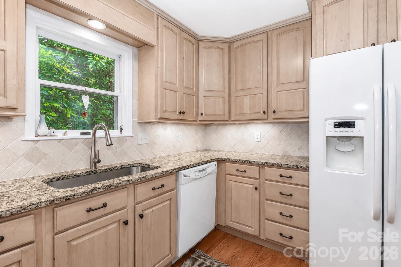 315 Green Hill Woods — Blowing Rock