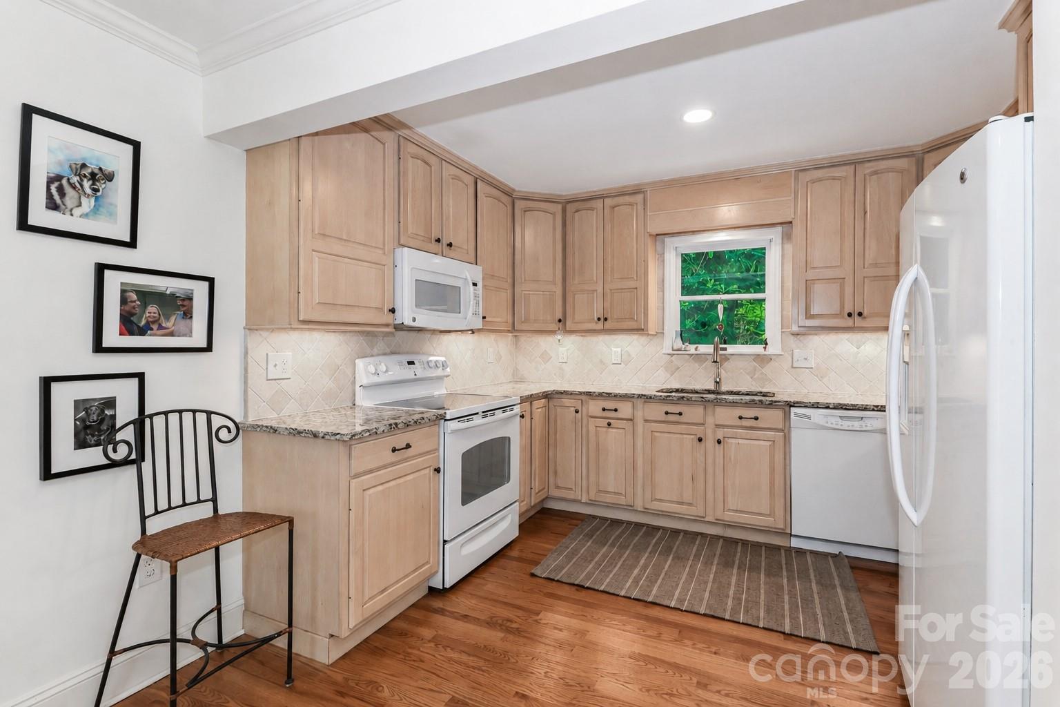 315 Green Hill Woods — Blowing Rock