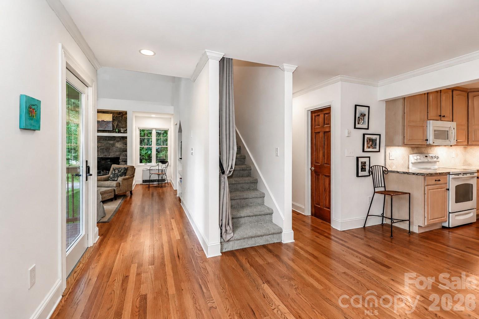 315 Green Hill Woods — Blowing Rock