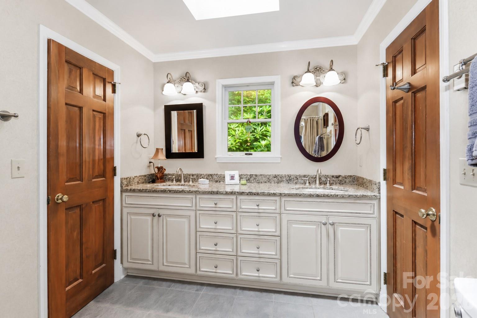 315 Green Hill Woods — Blowing Rock