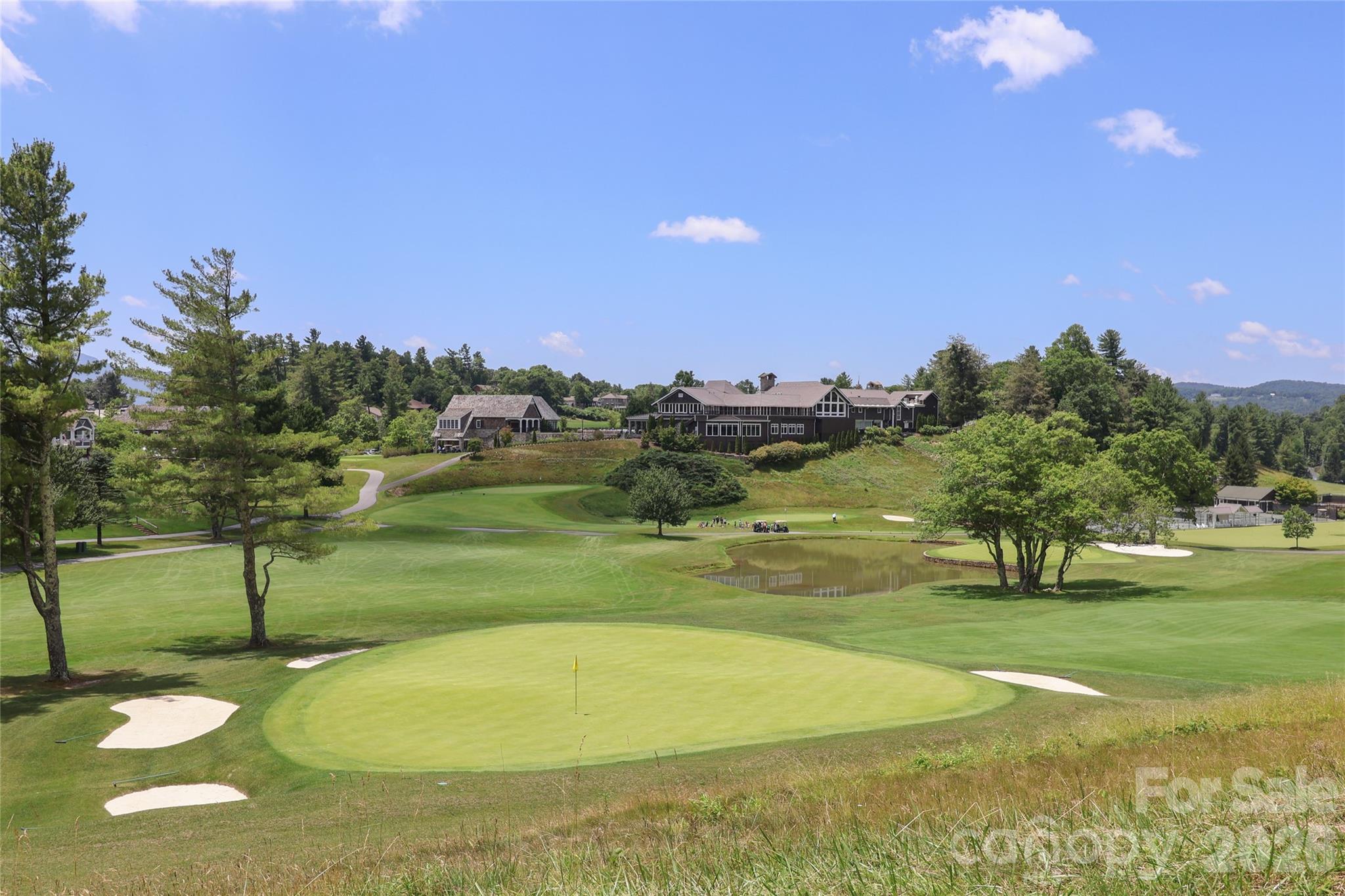315 Green Hill Woods — Blowing Rock