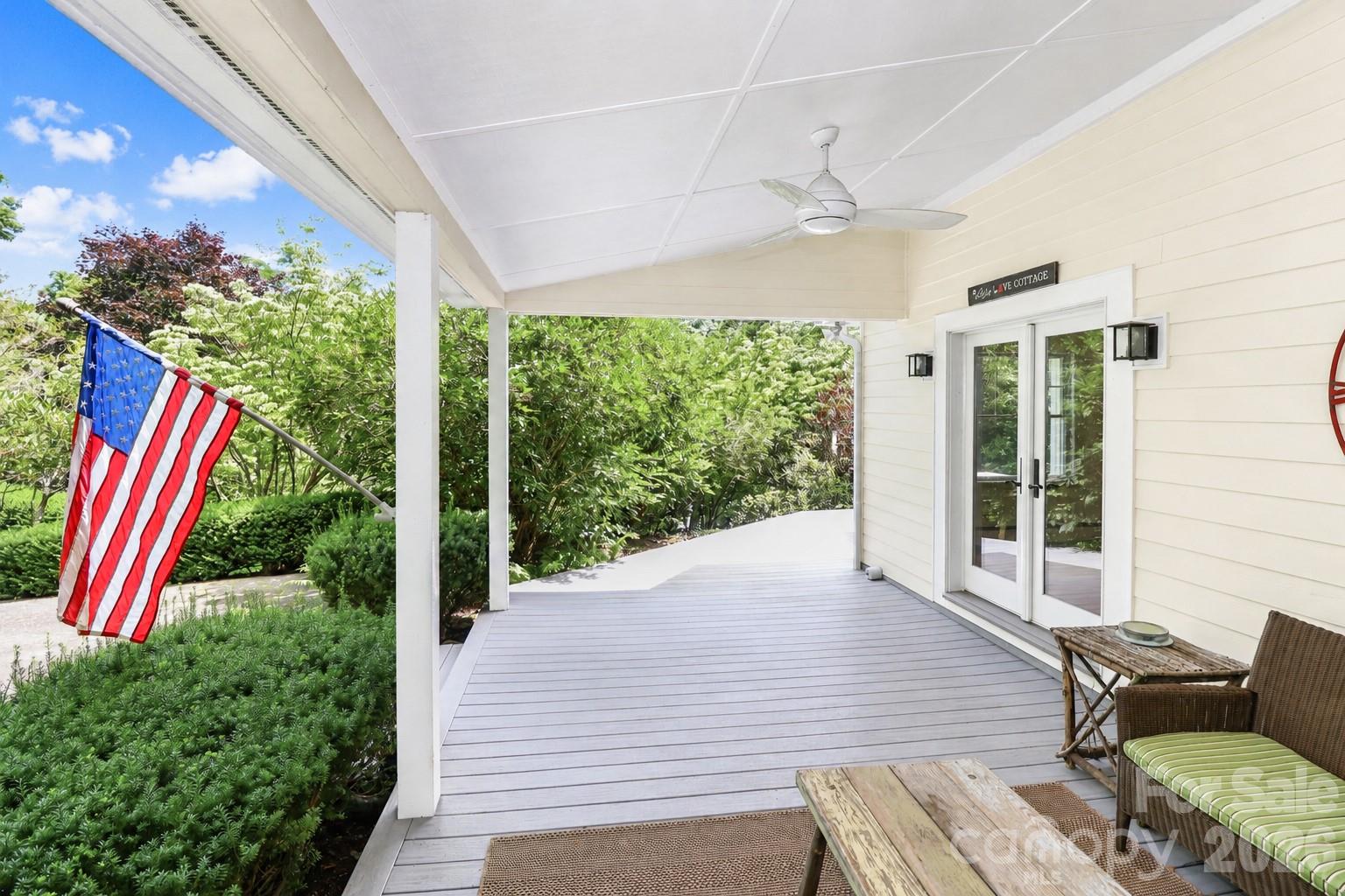 315 Green Hill Woods — Blowing Rock