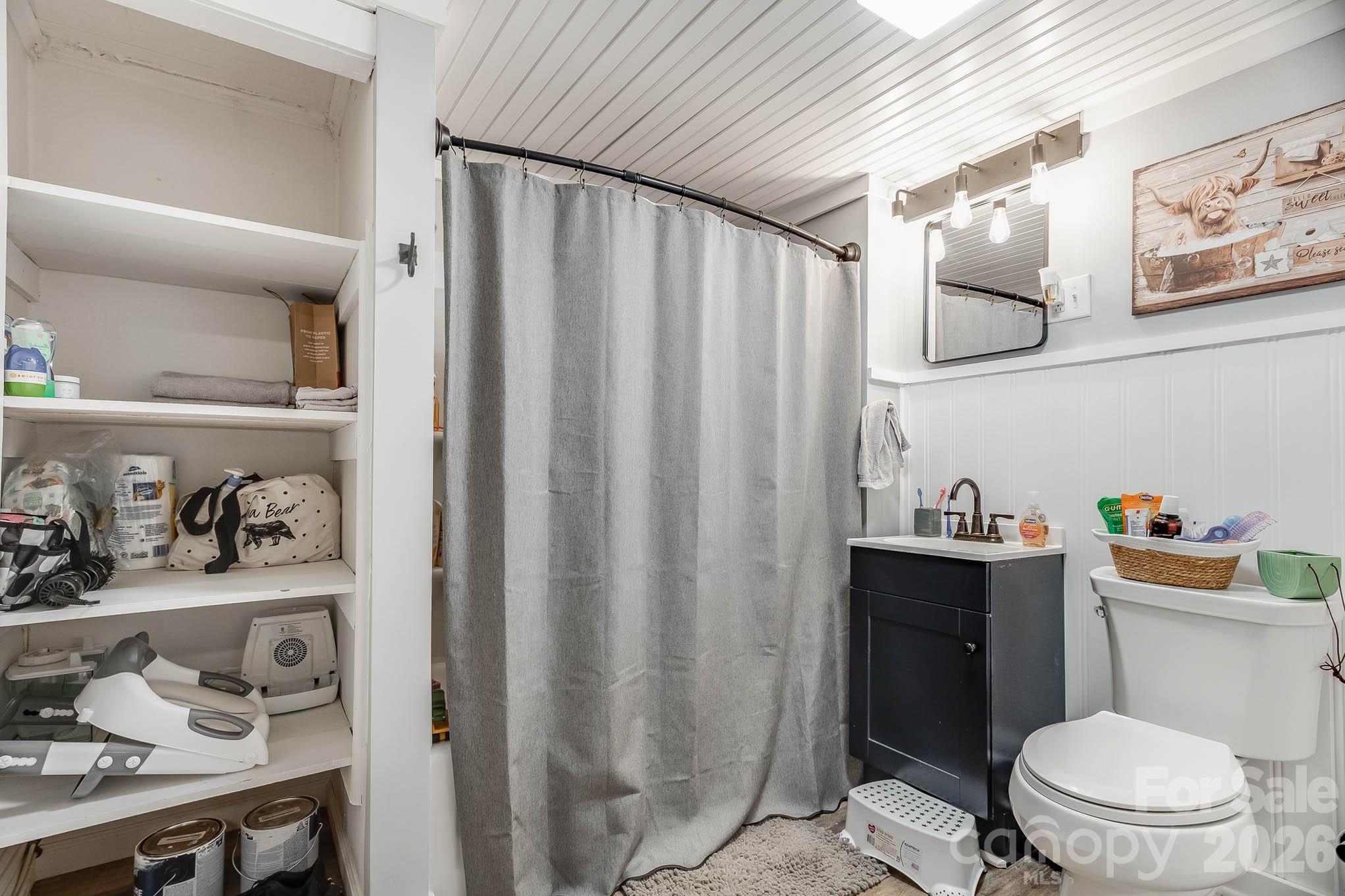 610 Helton Road — Cherryville