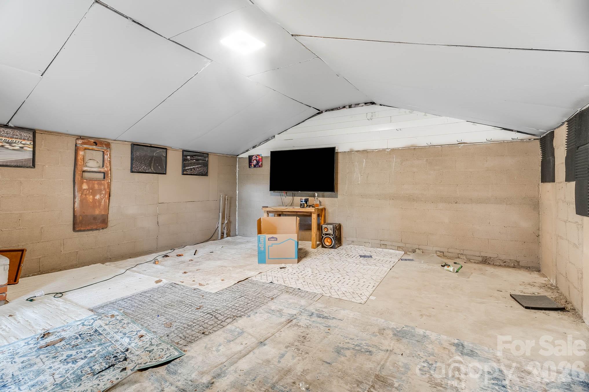 610 Helton Road — Cherryville
