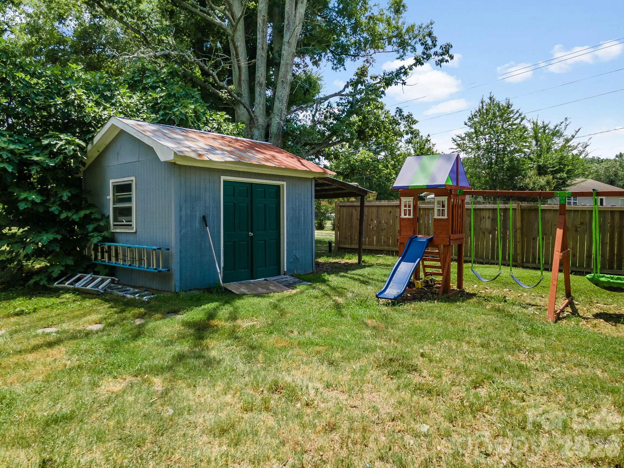 610 Helton Road — Cherryville