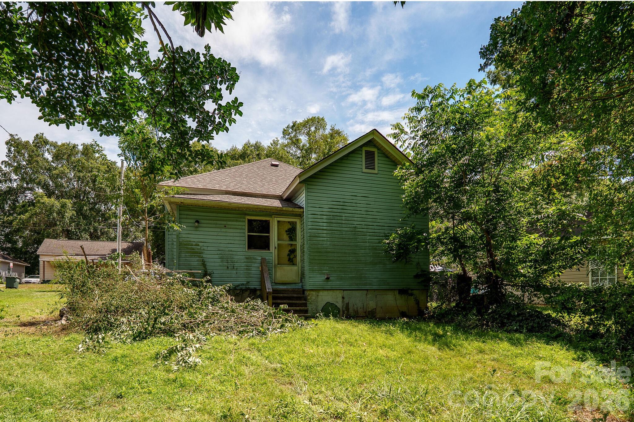 114 W 6th Avenue — Gastonia
