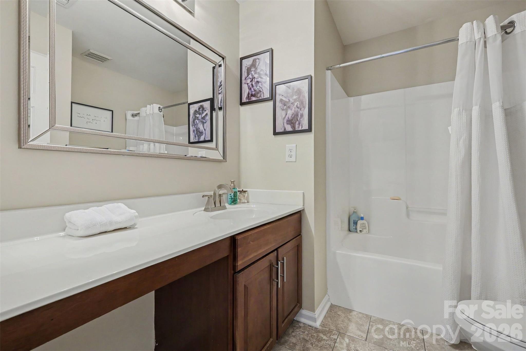409 Dutchmans Meadow Drive — Mount Holly