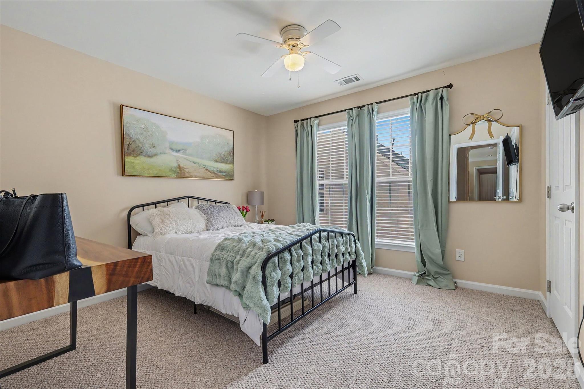 409 Dutchmans Meadow Drive — Mount Holly